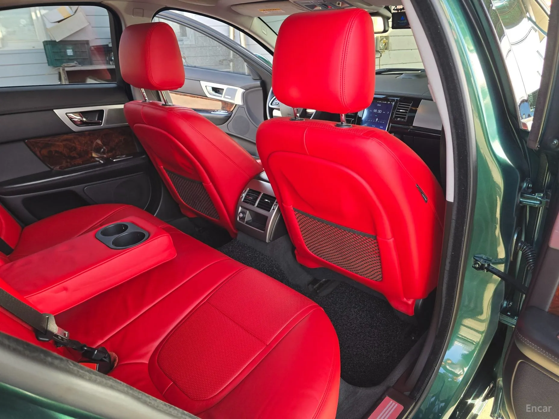 Jaguar New XF превью 13