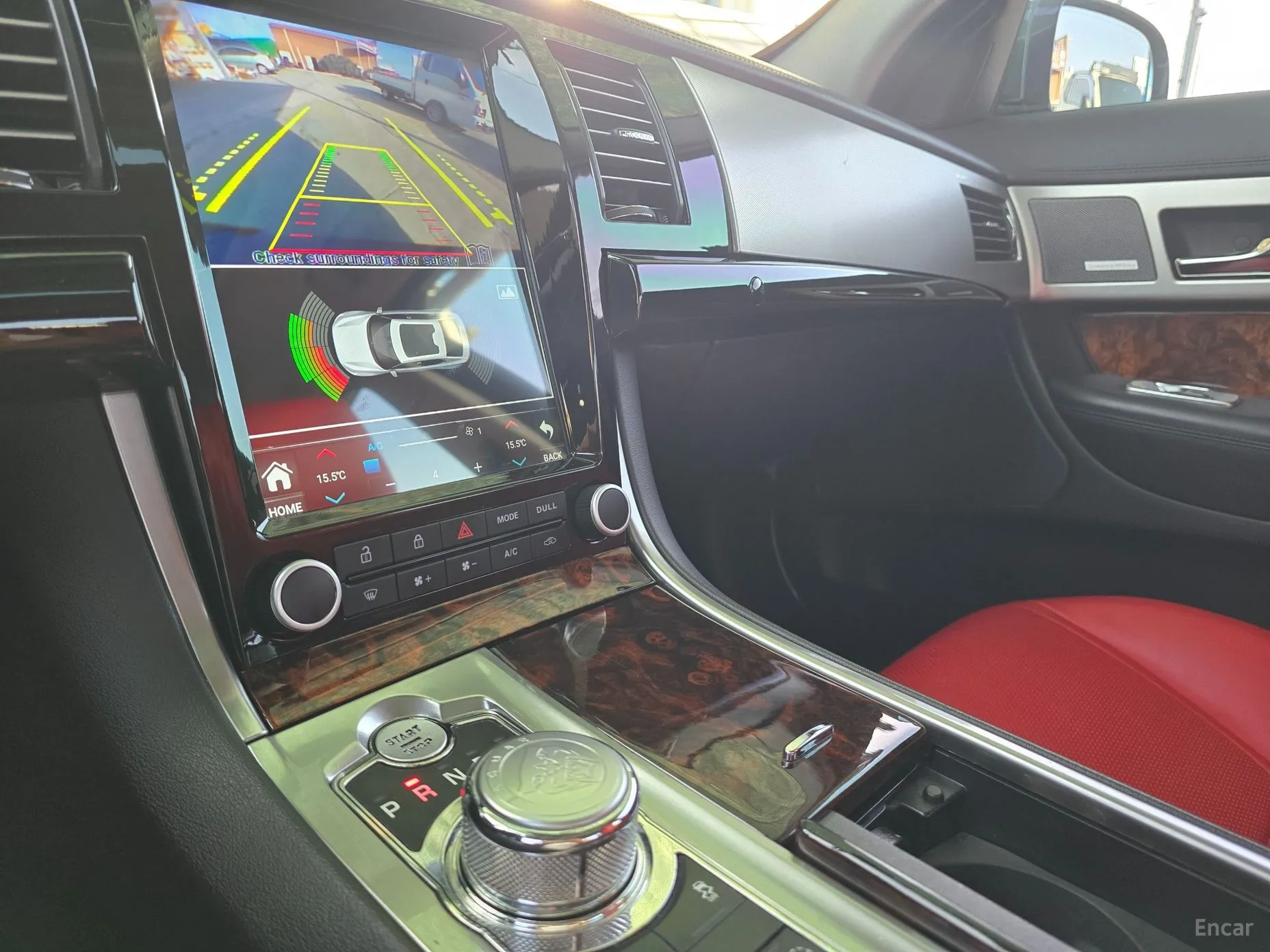 Jaguar New XF превью 19