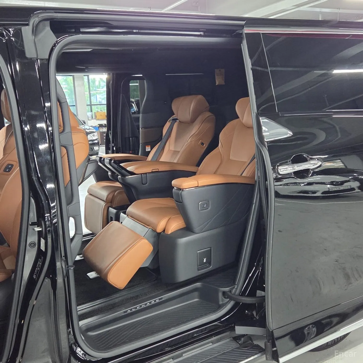 Toyota Alphard 4th Generation превью 9