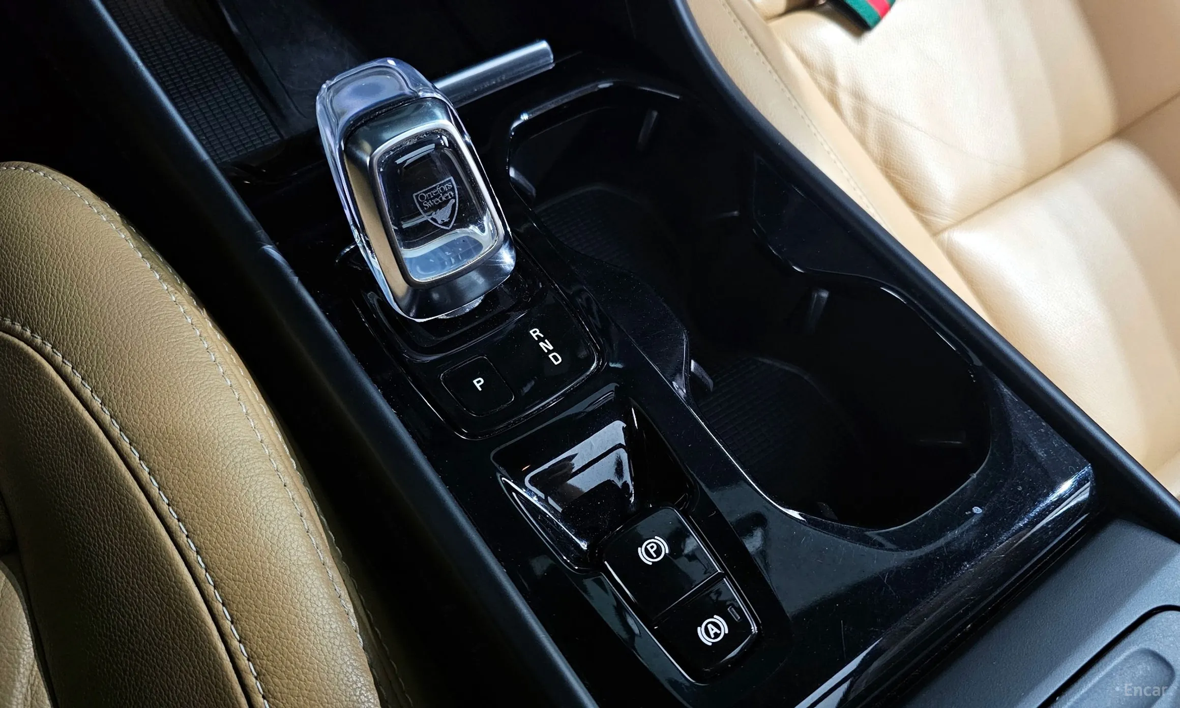 Volvo XC40 превью 9