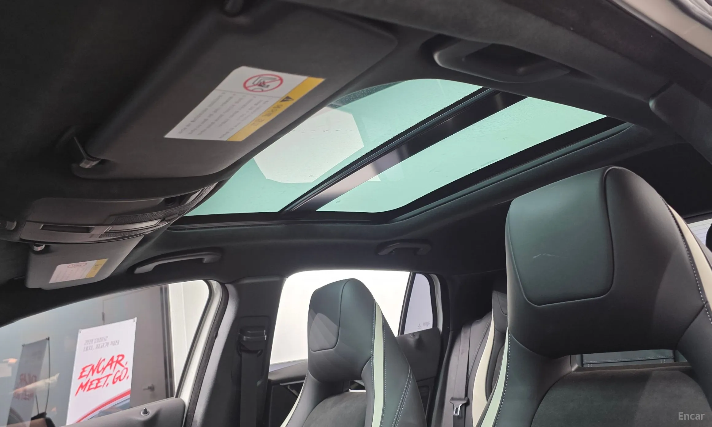 Infiniti Q30 превью 19