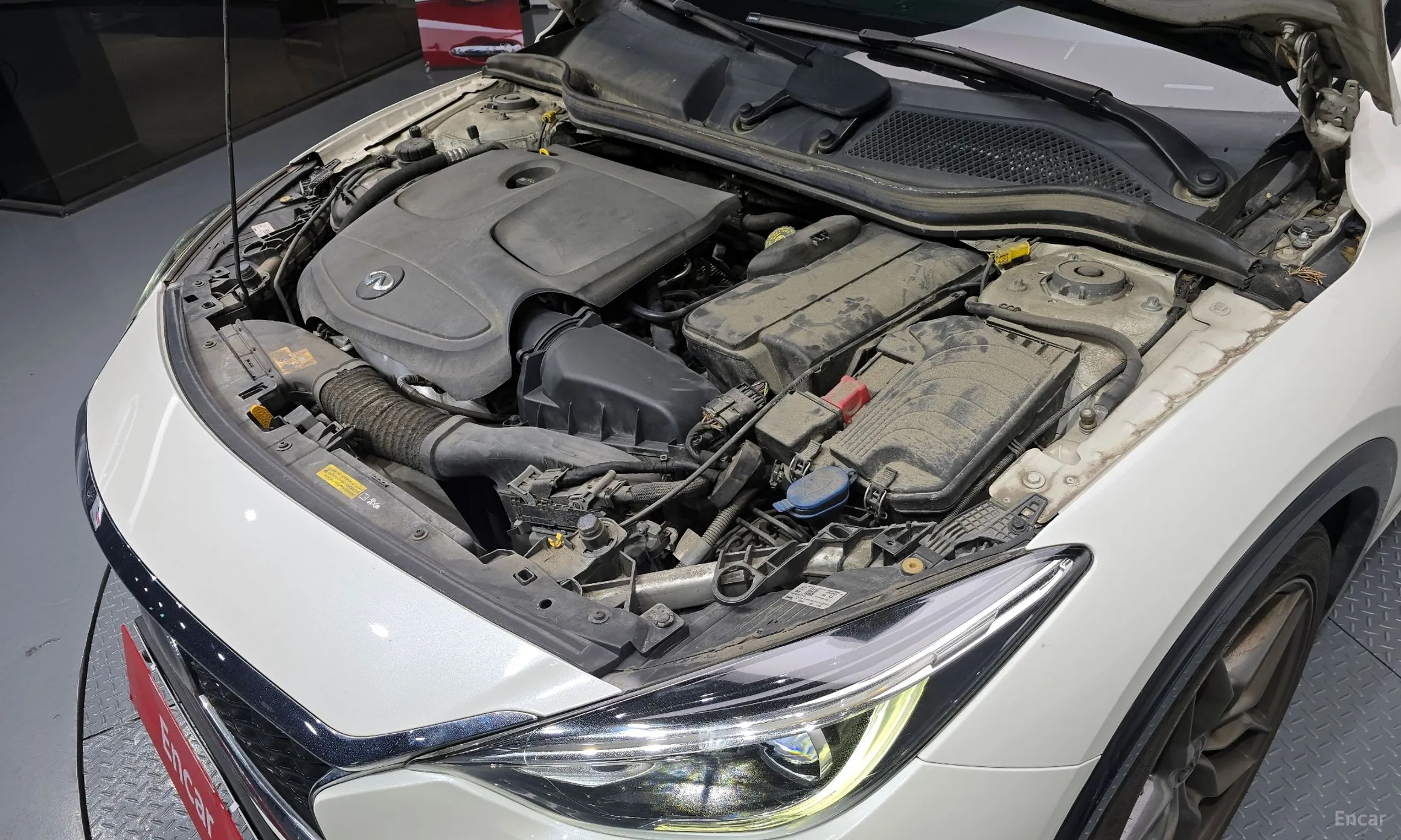 Infiniti Q30 превью 6