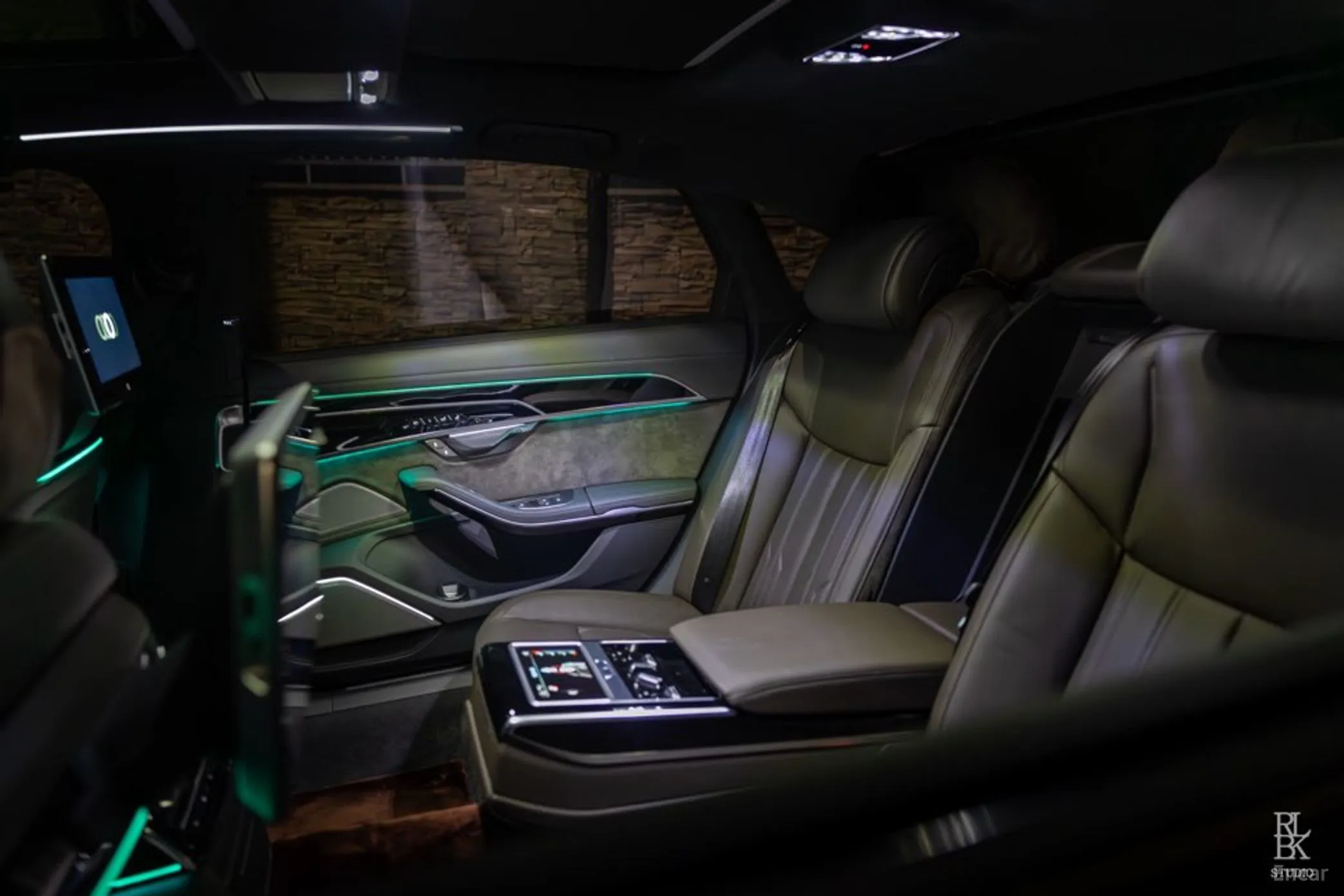 Audi A8 (D5) превью 16