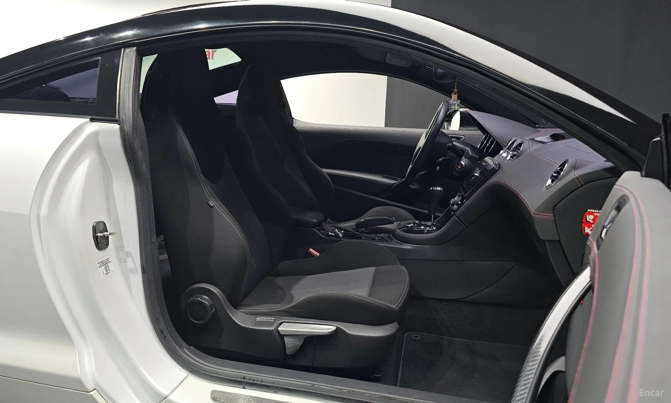 Peugeot RCZ превью 10