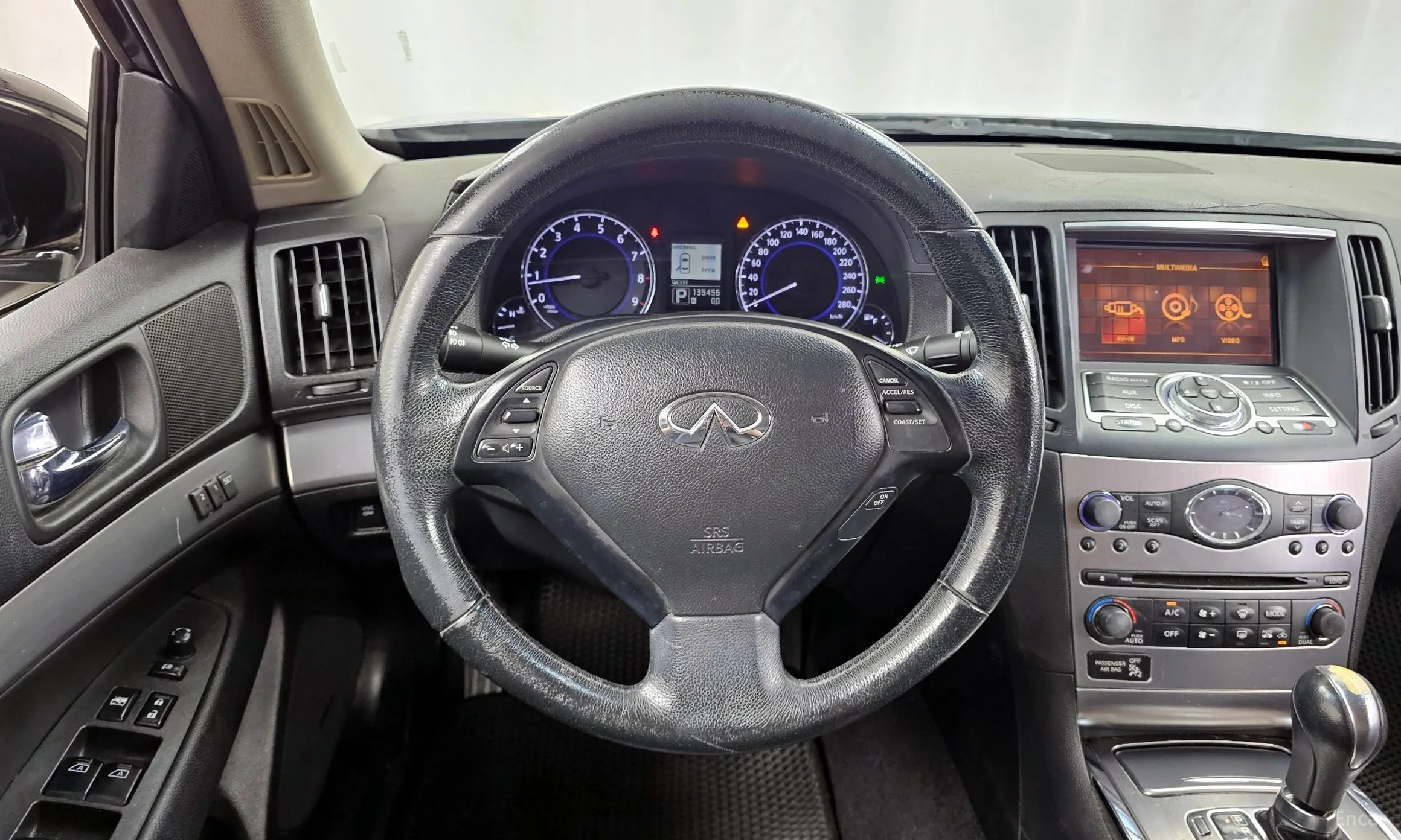 Infiniti G37 превью 10