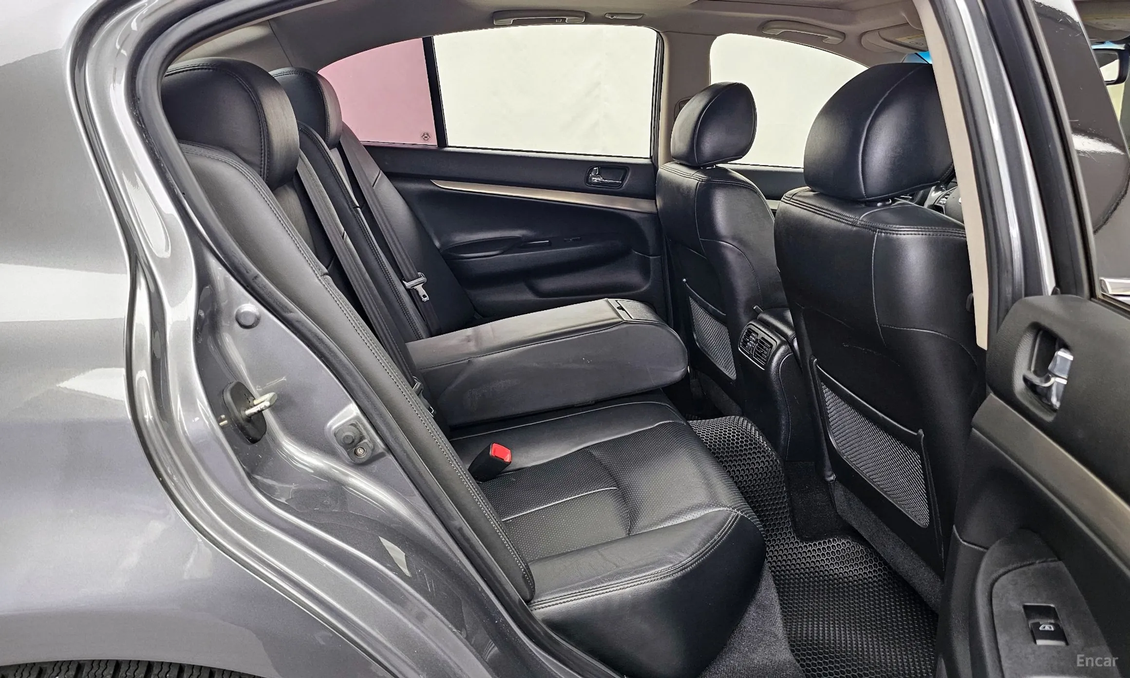 Infiniti G37 превью 7