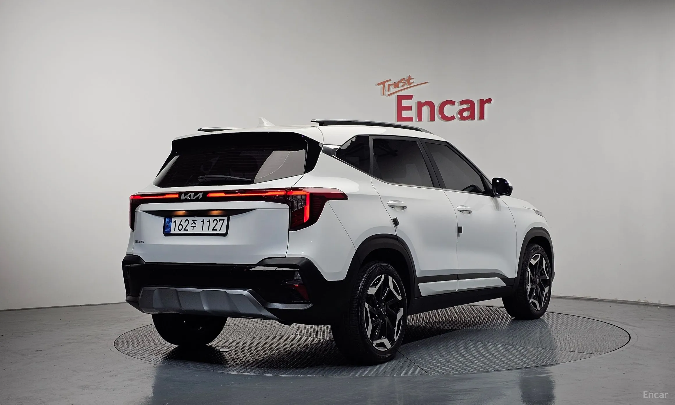 Kia Seltos превью 2
