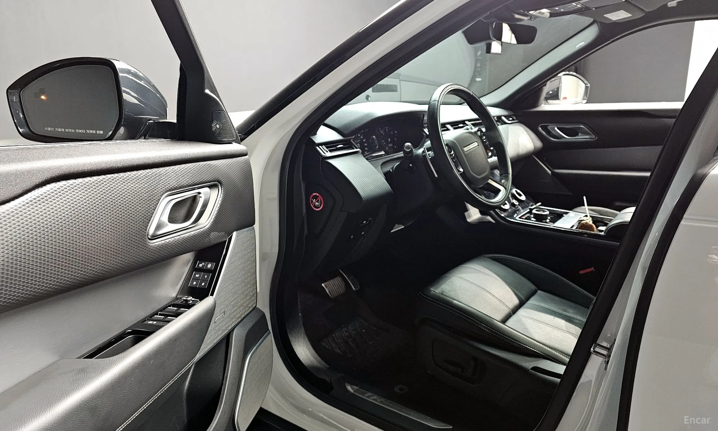 Land Rover Range Rover Bella превью 10