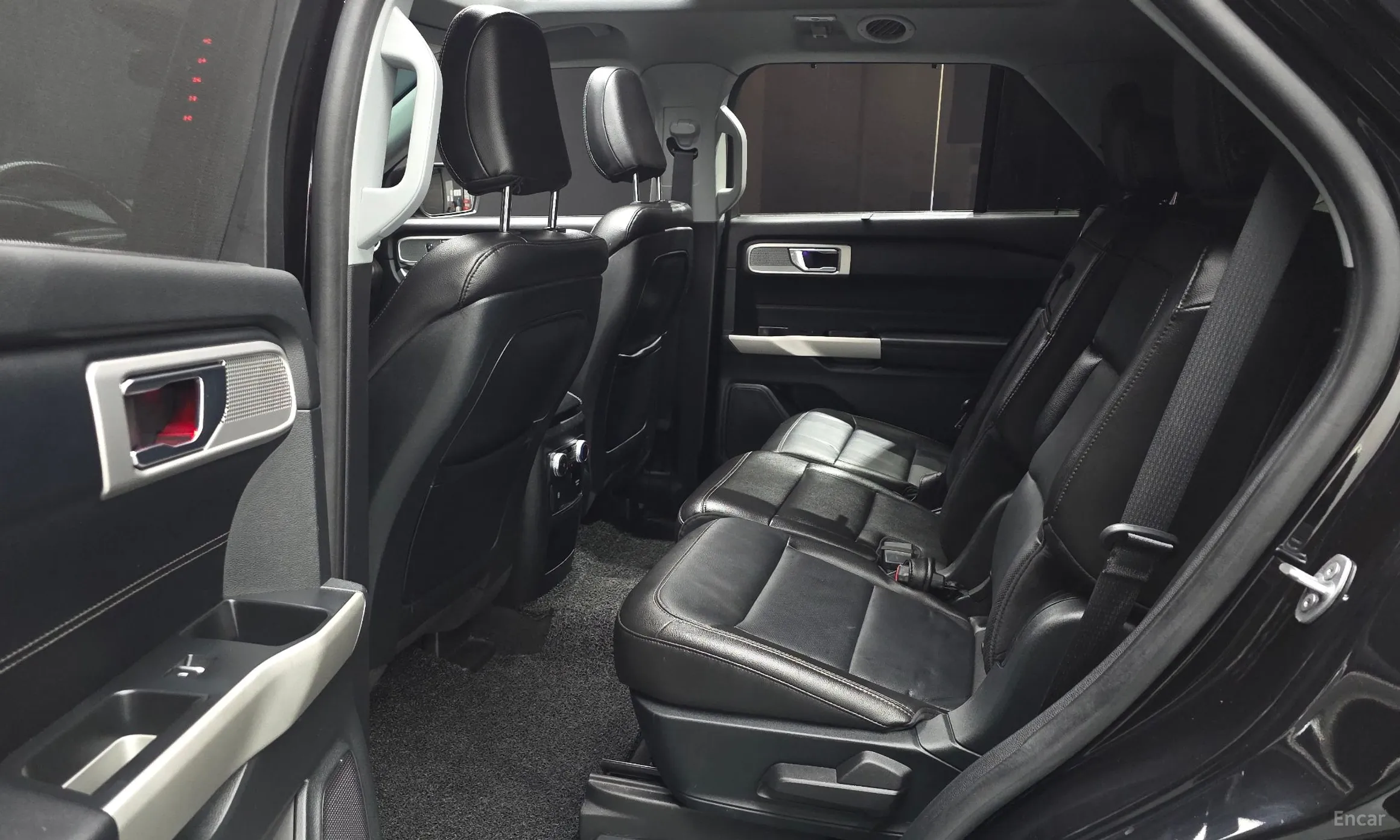 Ford Explorer 6th Generation превью 12