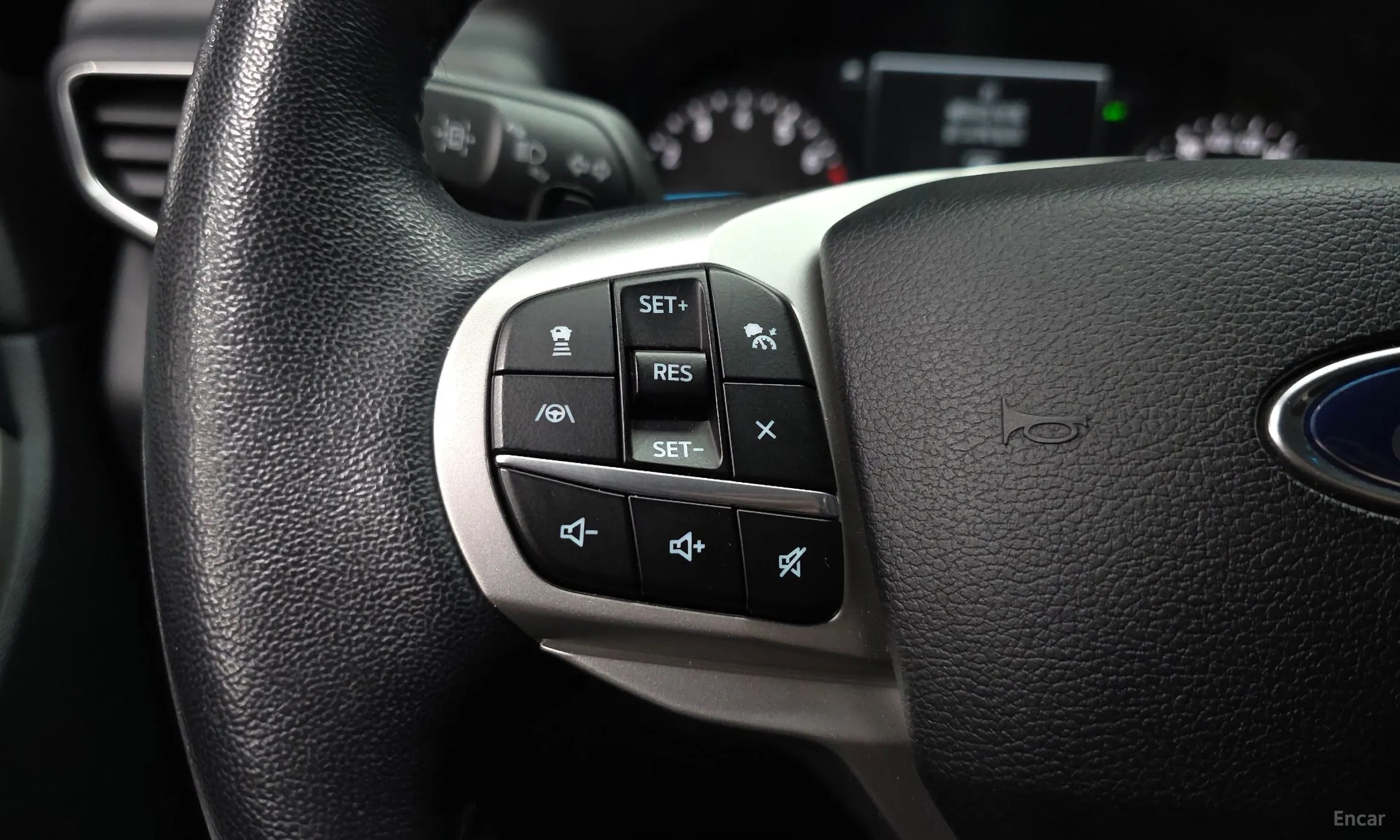 Ford Explorer 6th Generation превью 16