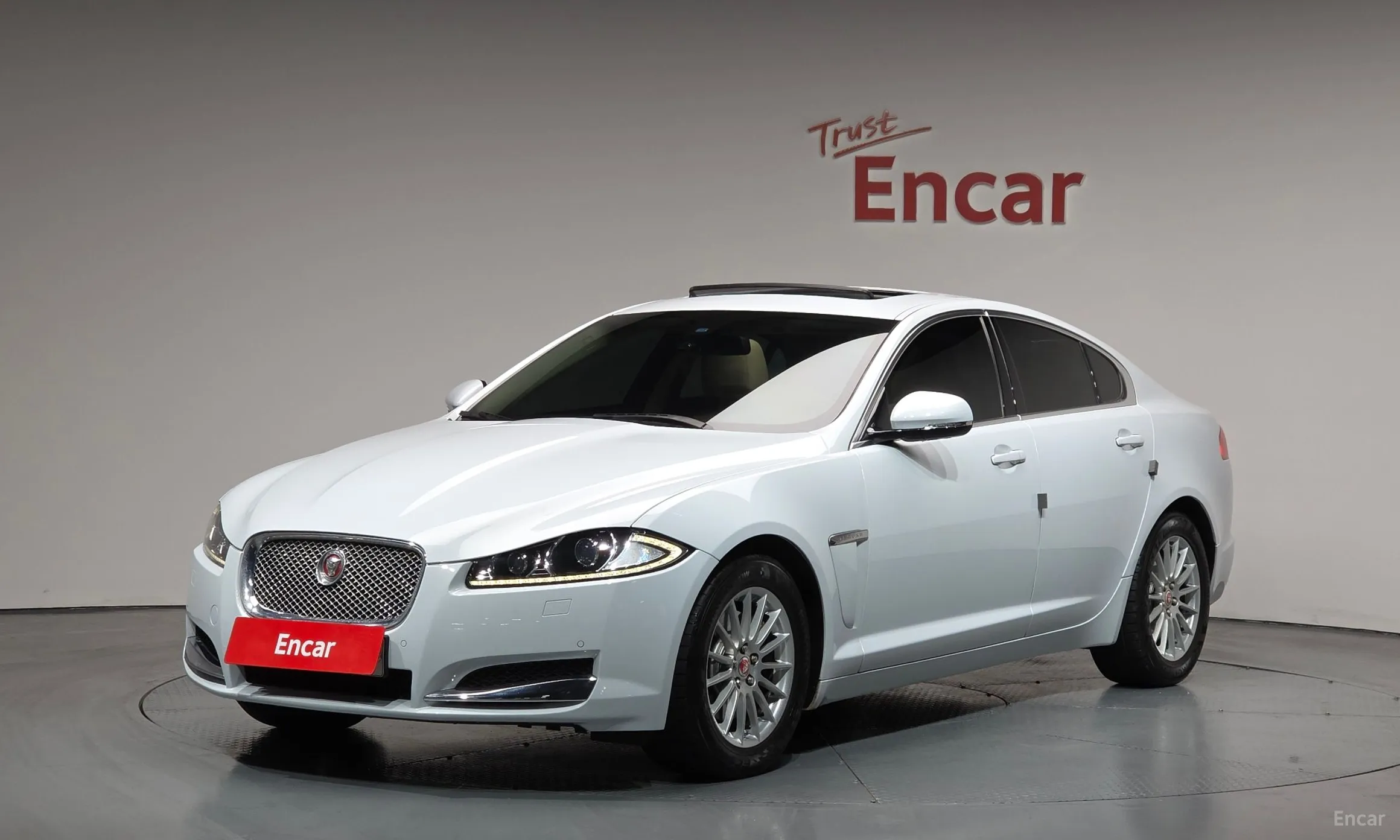 Jaguar New XF