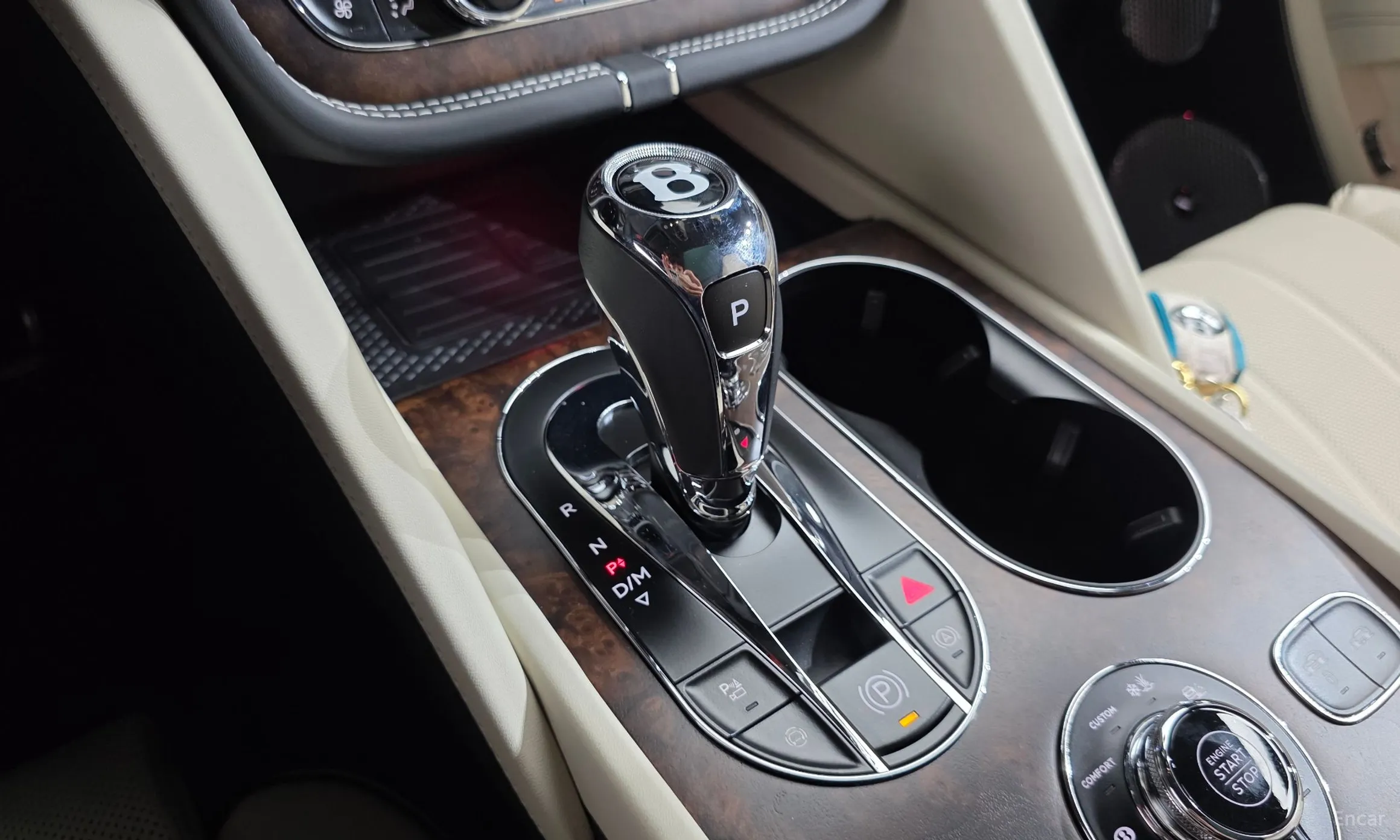 Bentley Bentayga превью 9