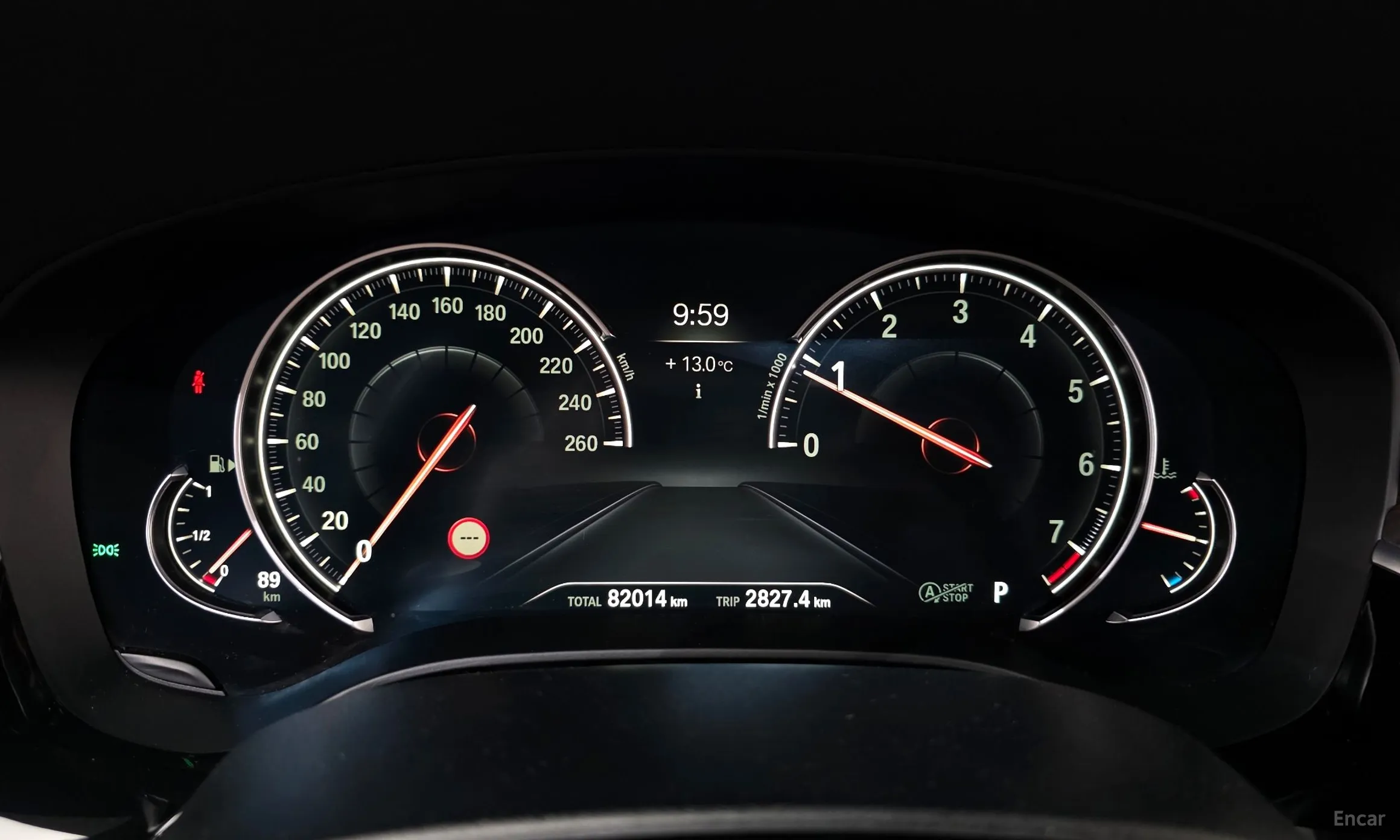 BMW 5 Series (G30) превью 8