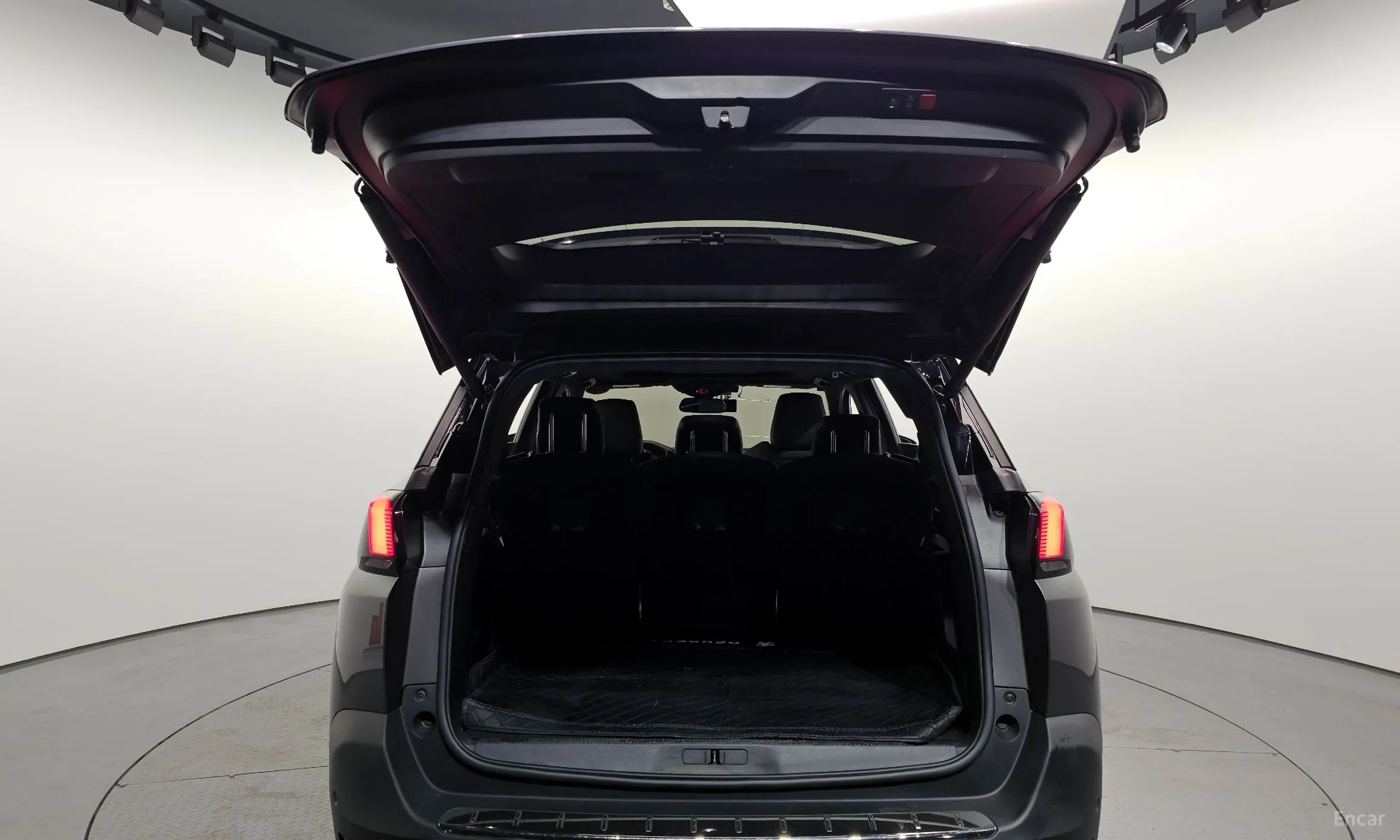 Peugeot 5008 2nd generation превью 20