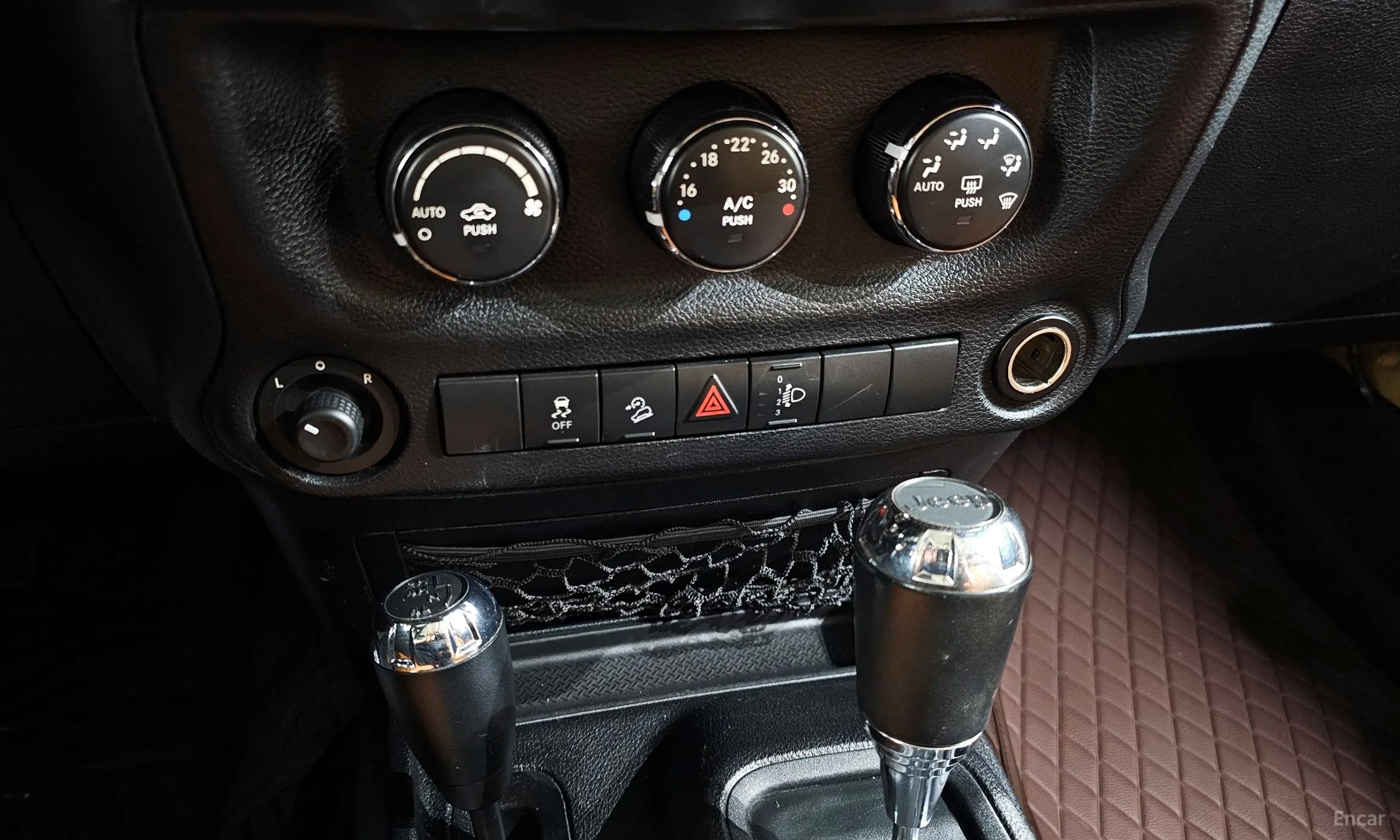 Jeep Wrangler (JK) превью 17