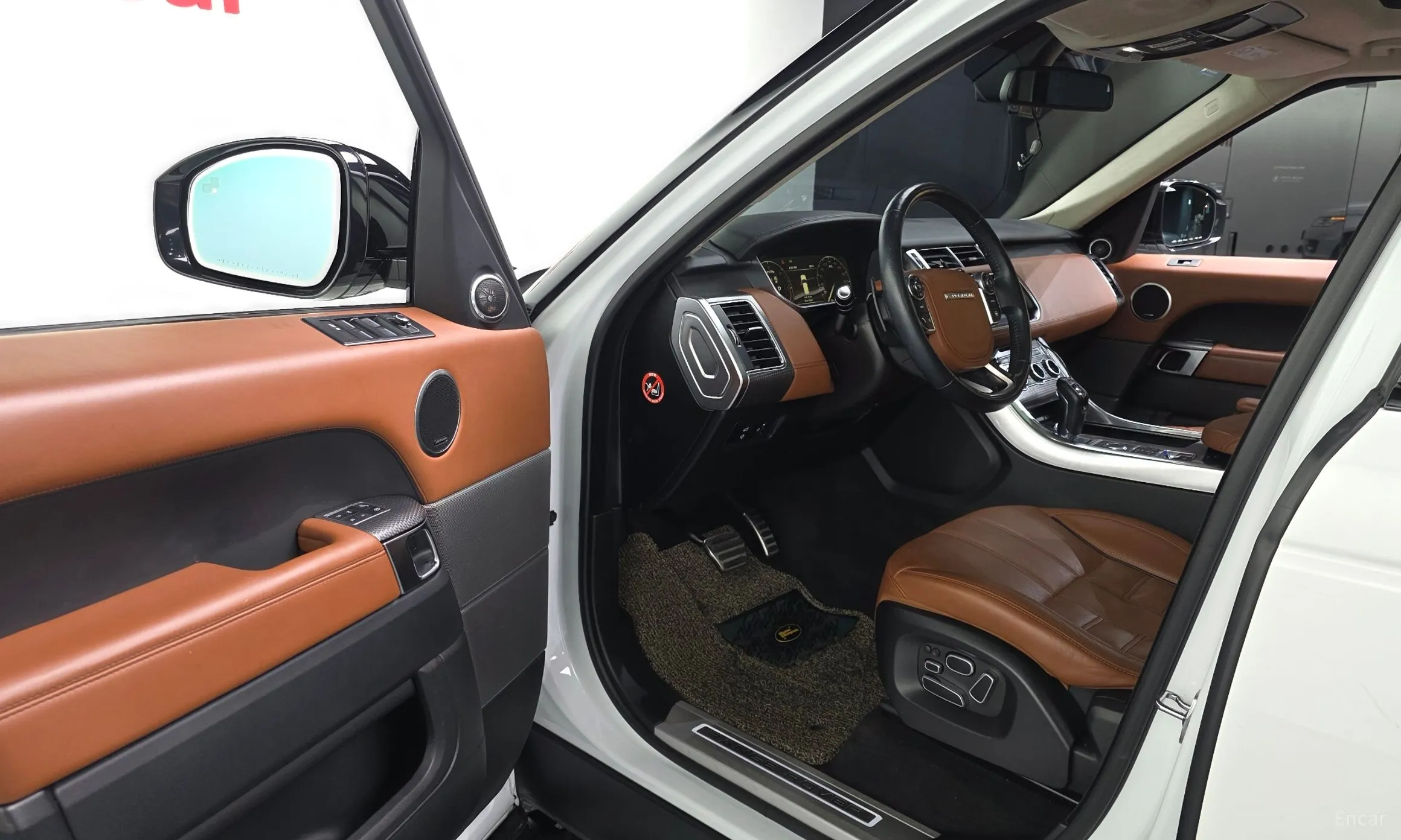 Land Rover Range Rover Sport 2nd Generation превью 10