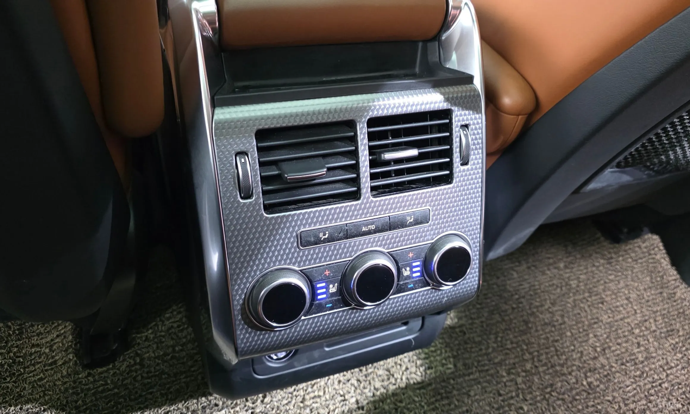 Land Rover Range Rover Sport 2nd Generation превью 19