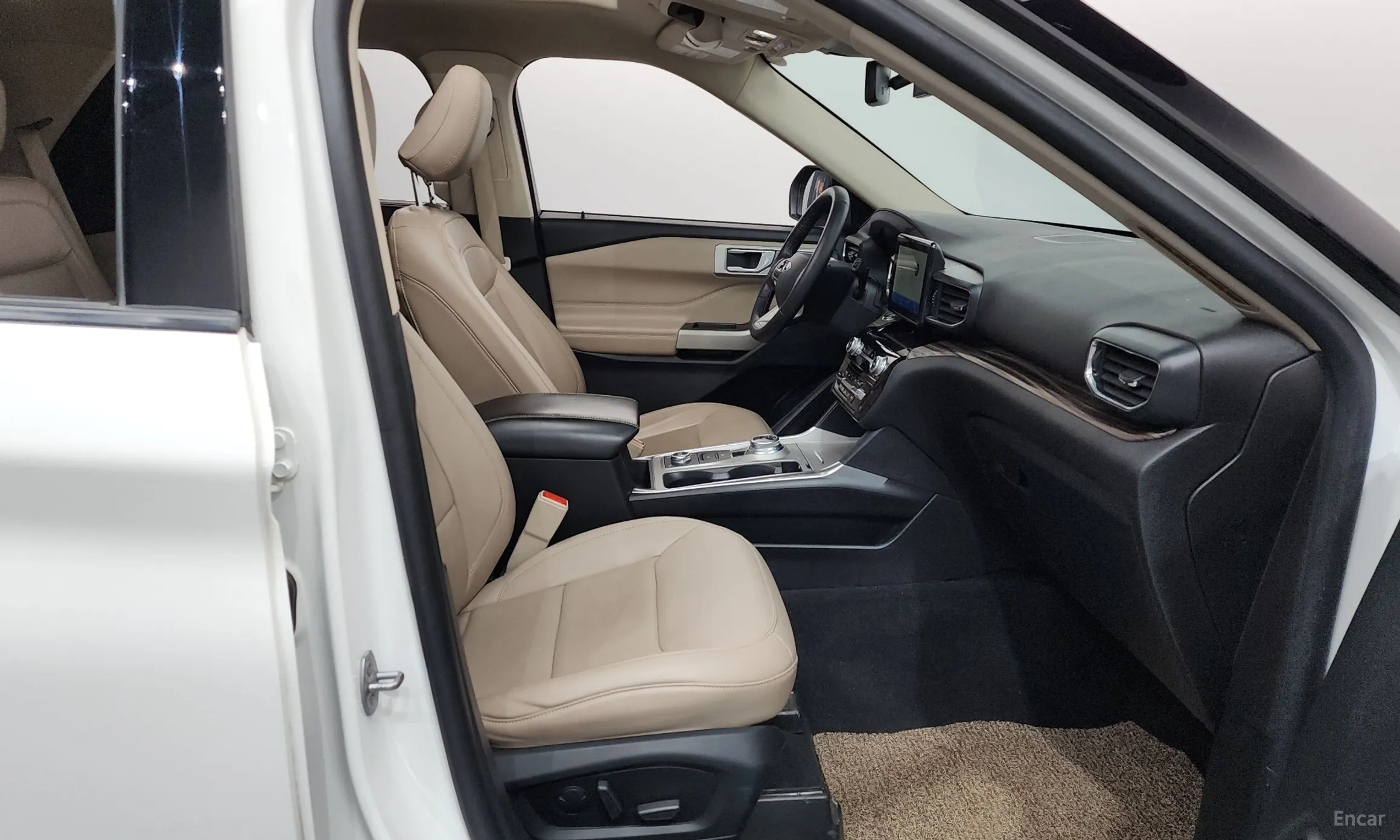 Ford Explorer 6th Generation превью 11