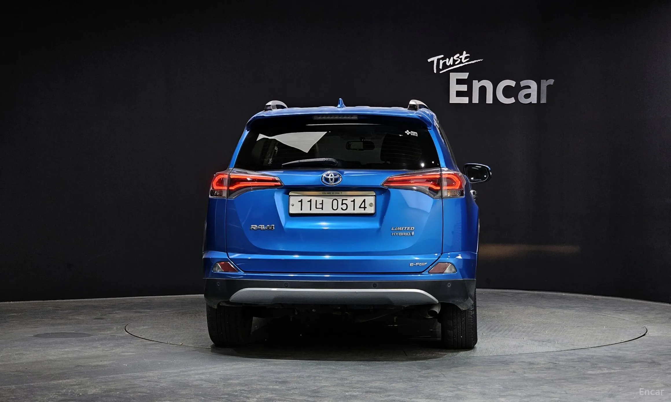 Toyota RAV4 превью 4