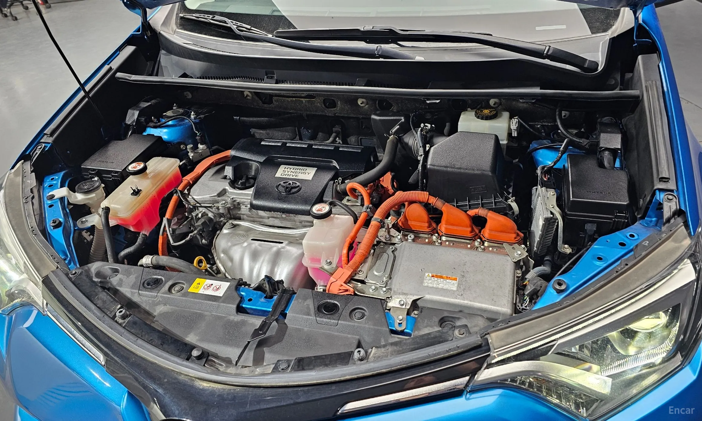Toyota RAV4 превью 6