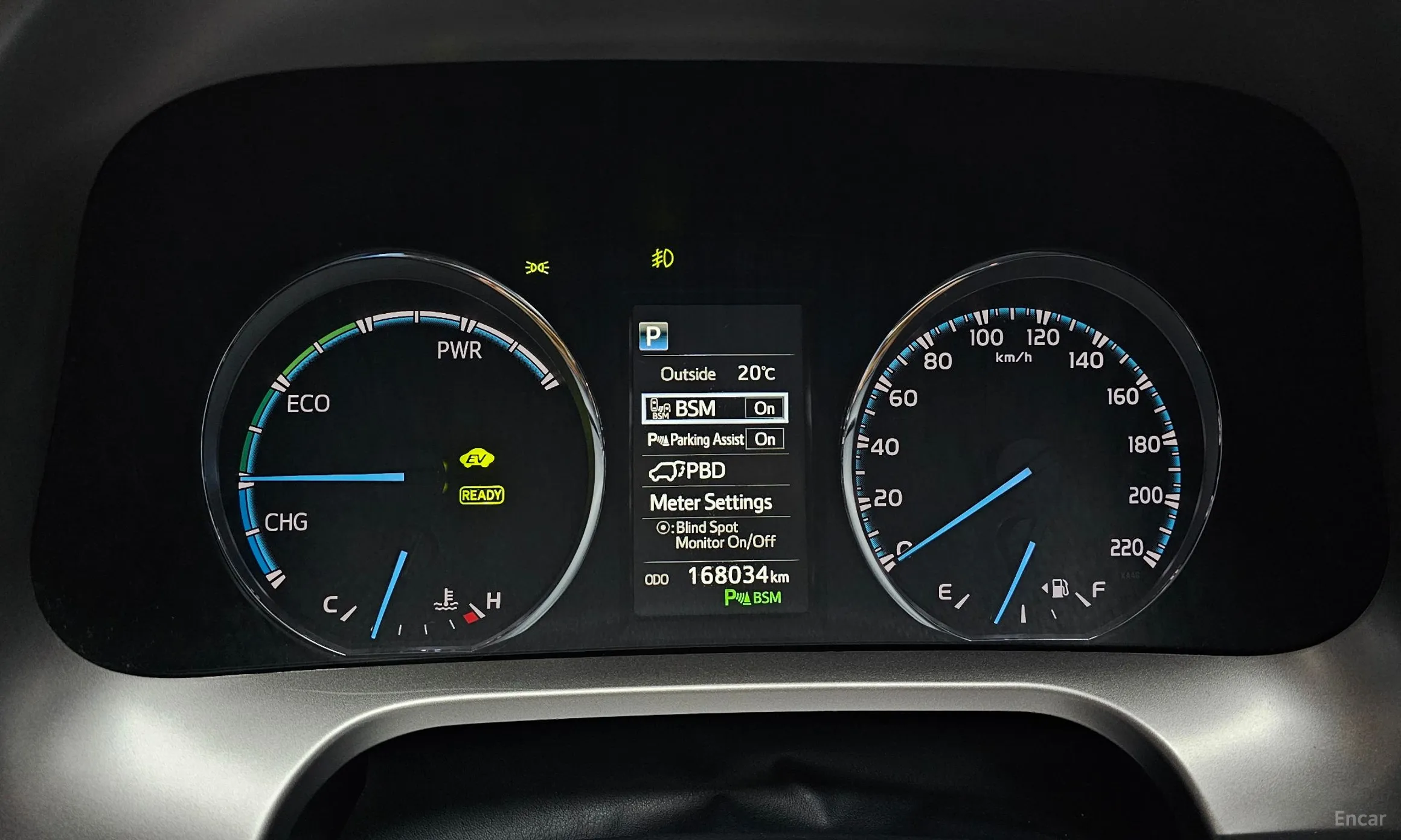 Toyota RAV4 превью 8