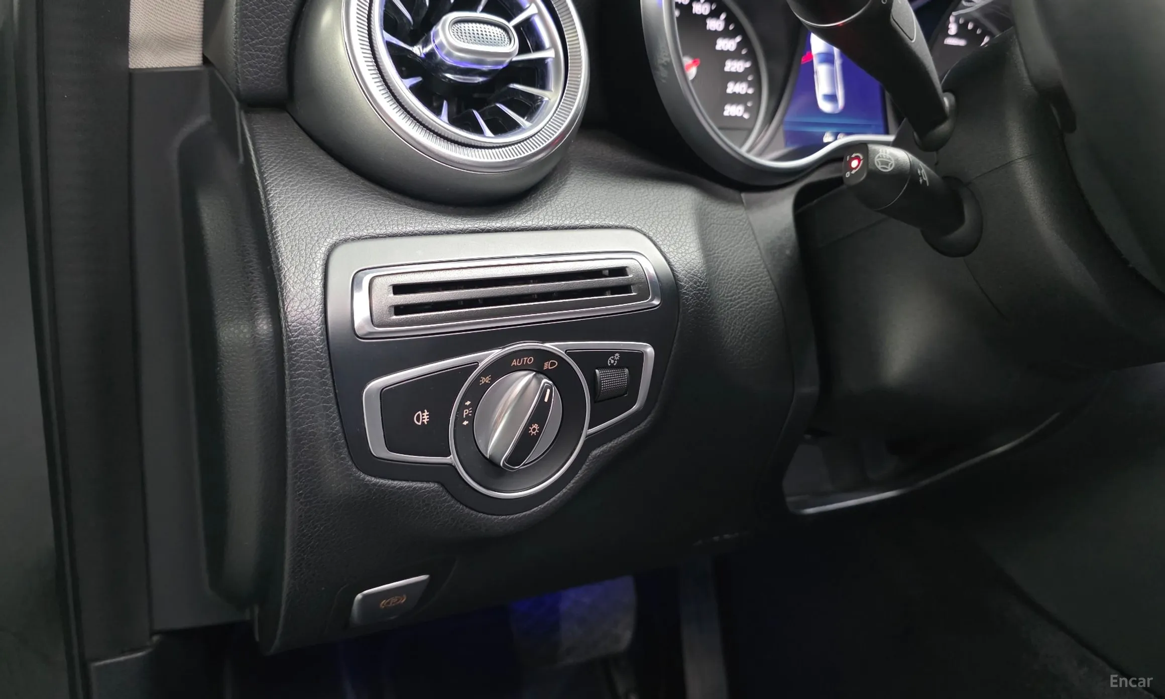 Mercedes Benz C-Class W205 превью 19