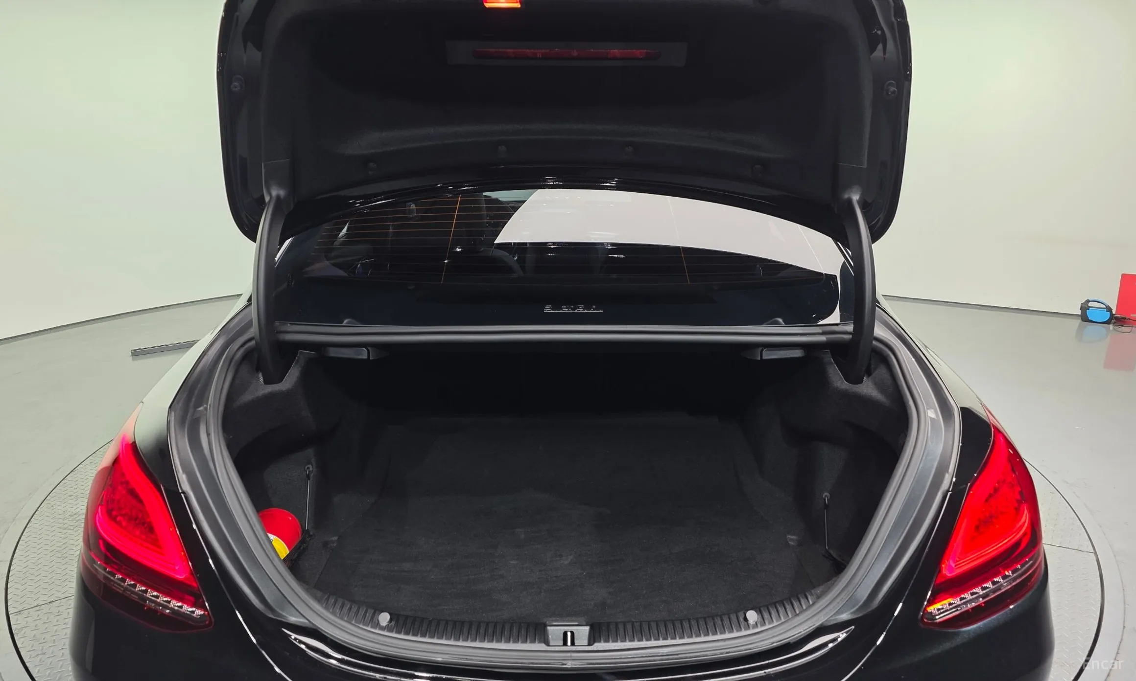 Mercedes Benz C-Class W205 превью 20