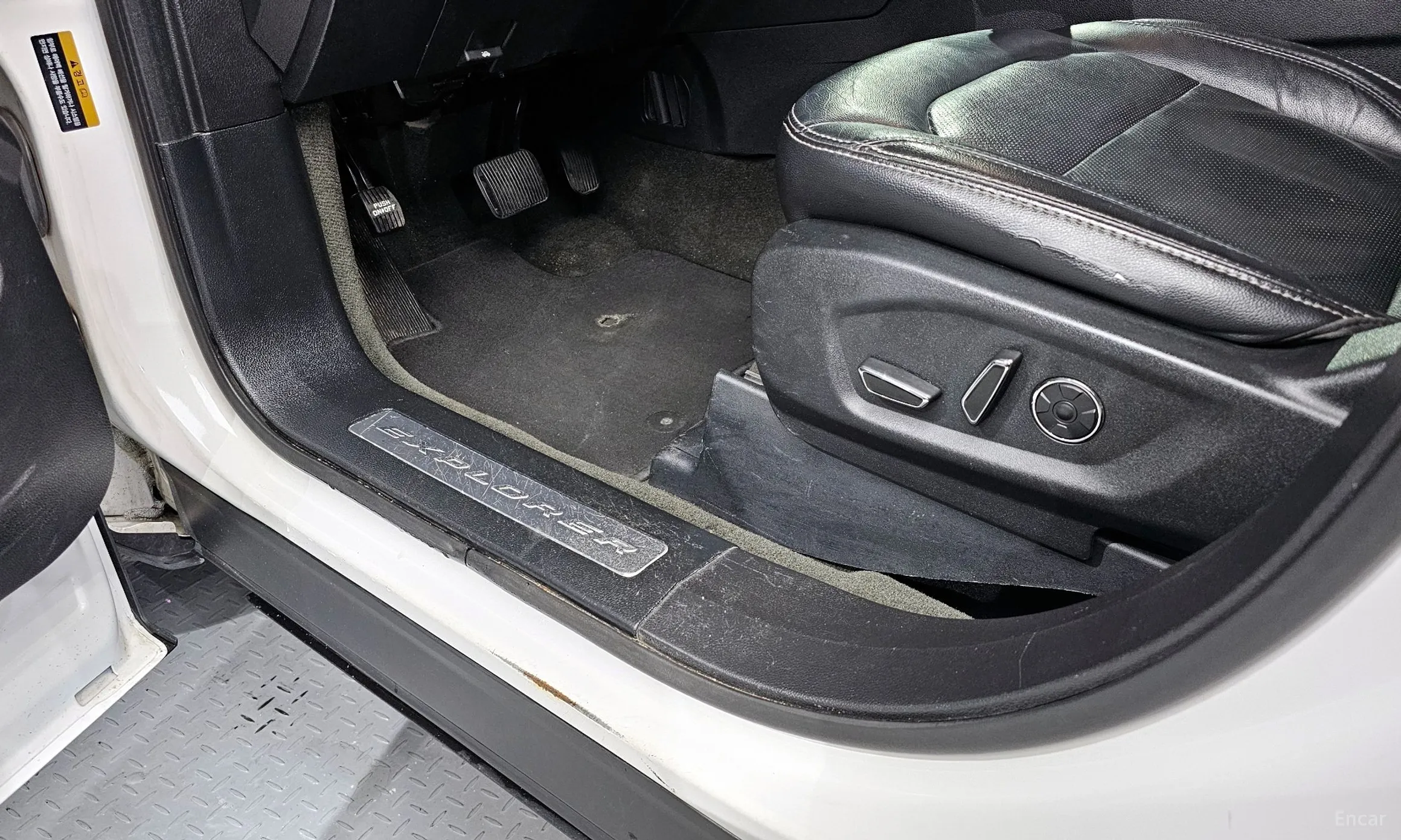 Ford Explorer превью 13