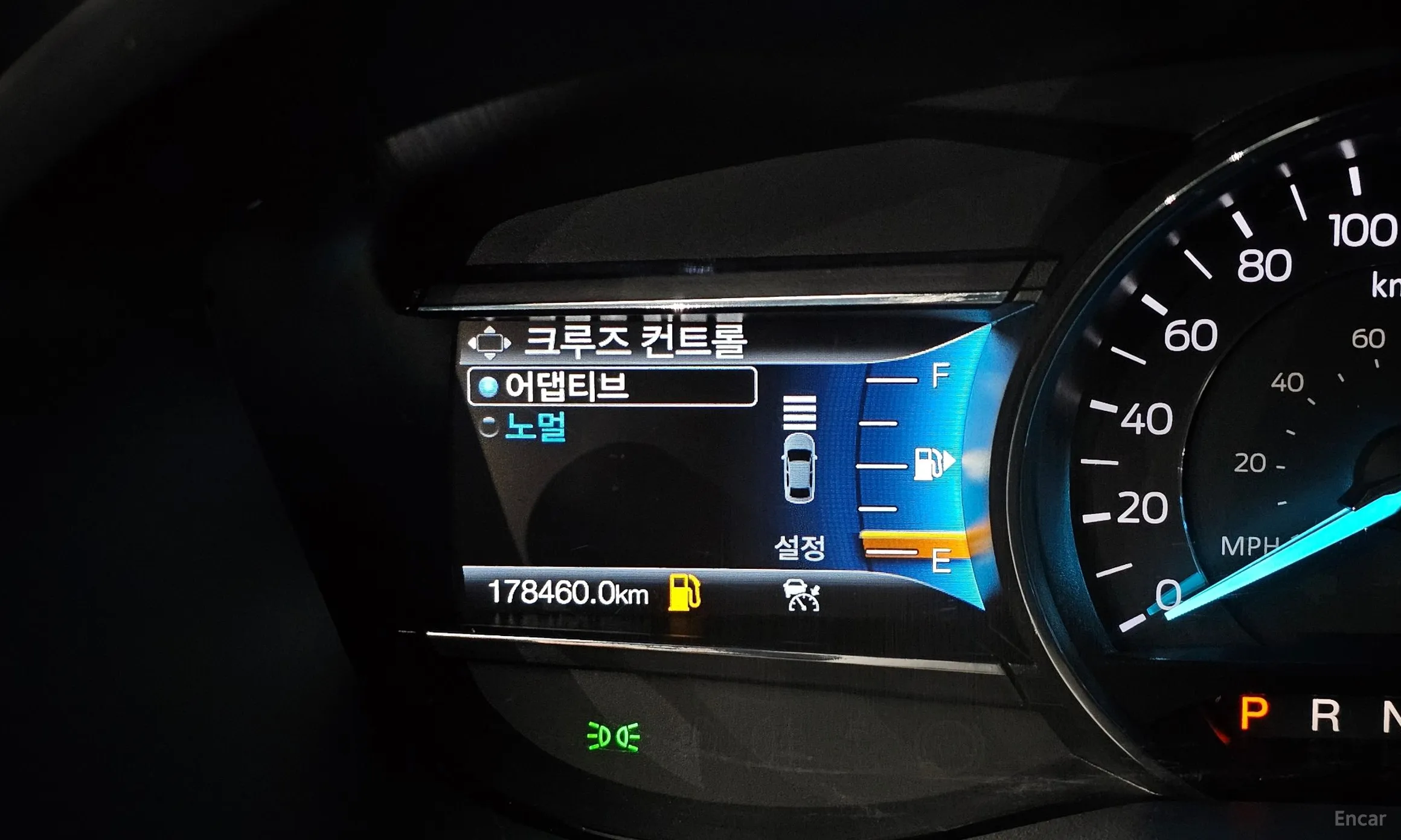 Ford Explorer превью 20