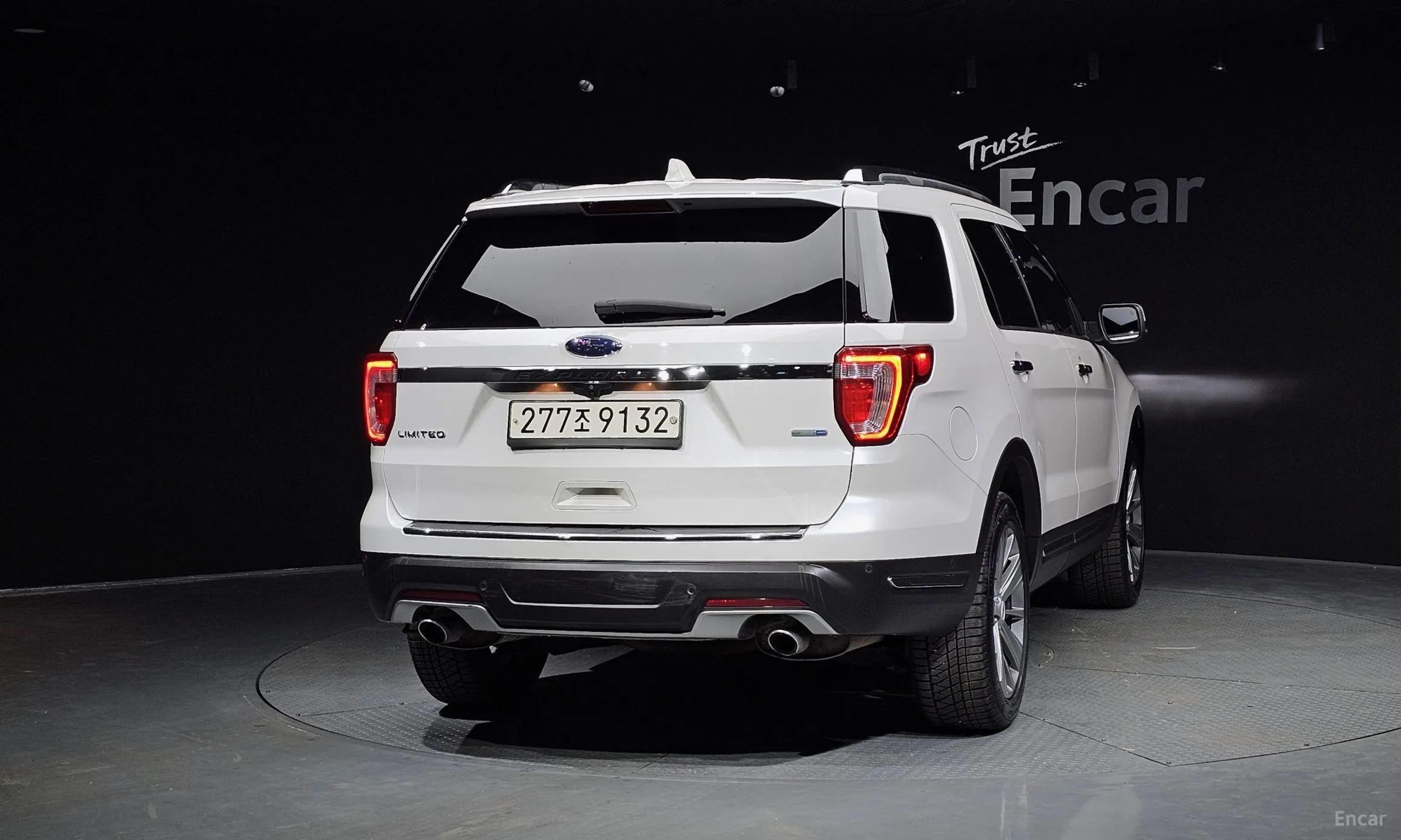 Ford Explorer превью 4