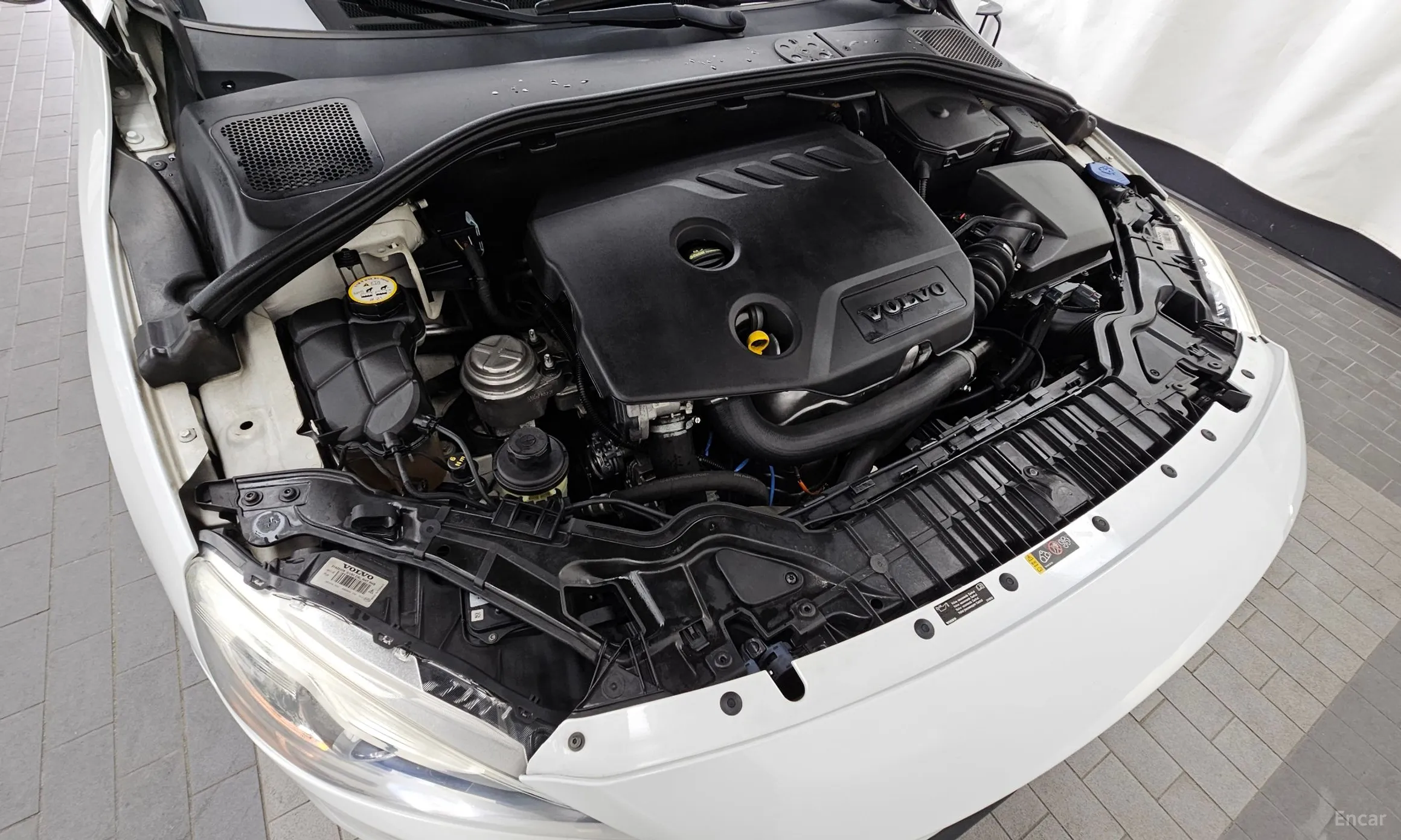Volvo S60 превью 6