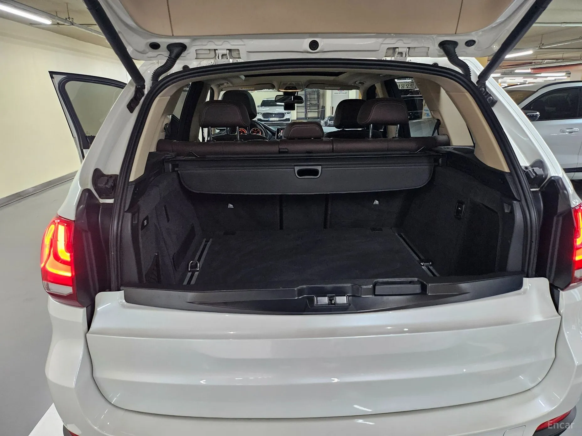 BMW X5 (F15) превью 10