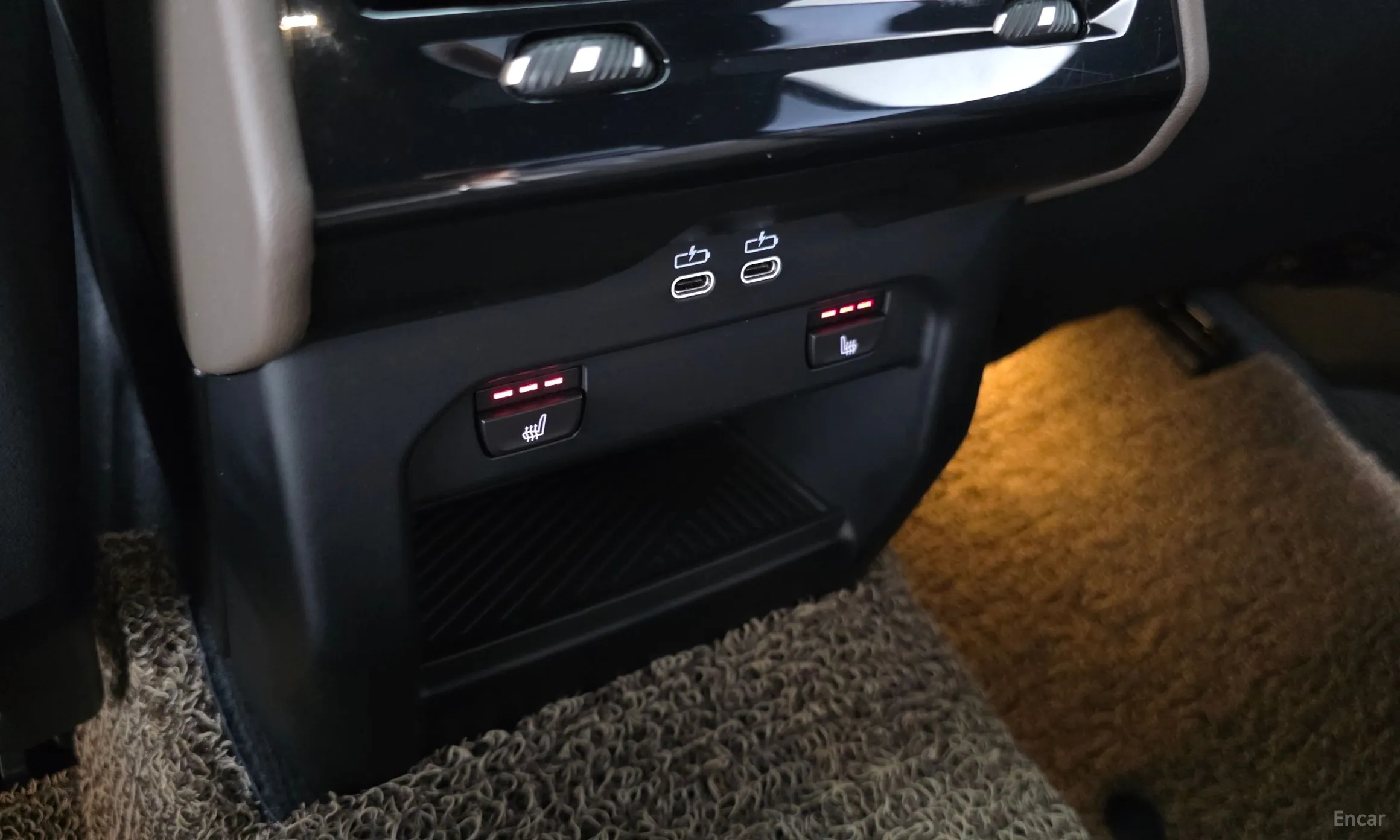 BMW 5 Series (G60) превью 17
