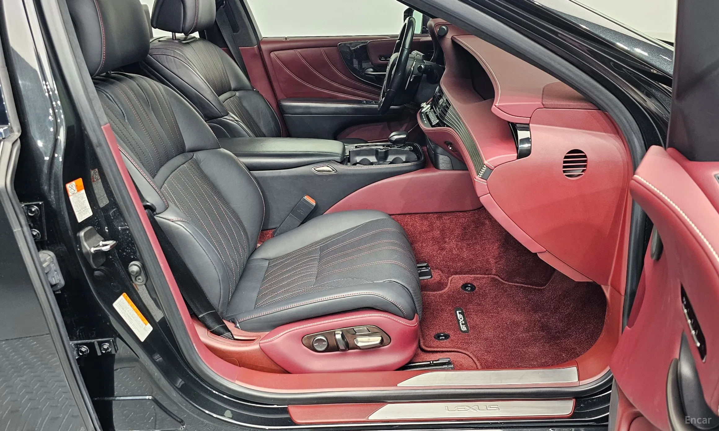 Lexus LS500h Gen 5 превью 12