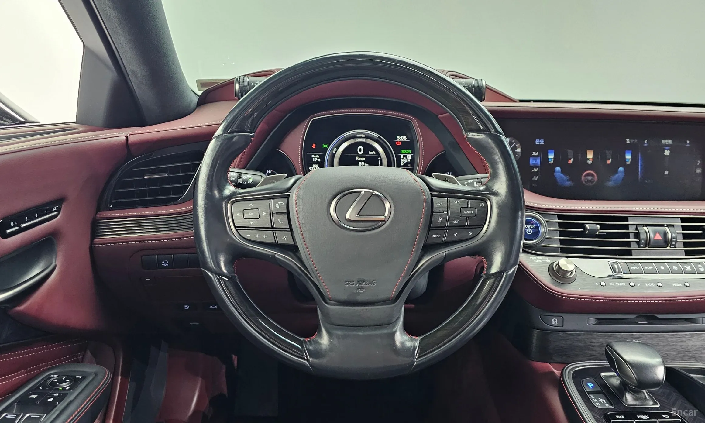 Lexus LS500h Gen 5 превью 14