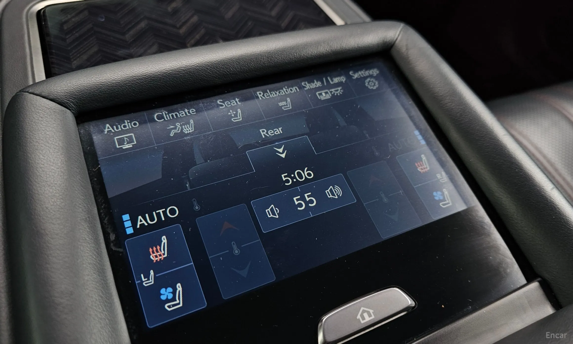 Lexus LS500h Gen 5 превью 18
