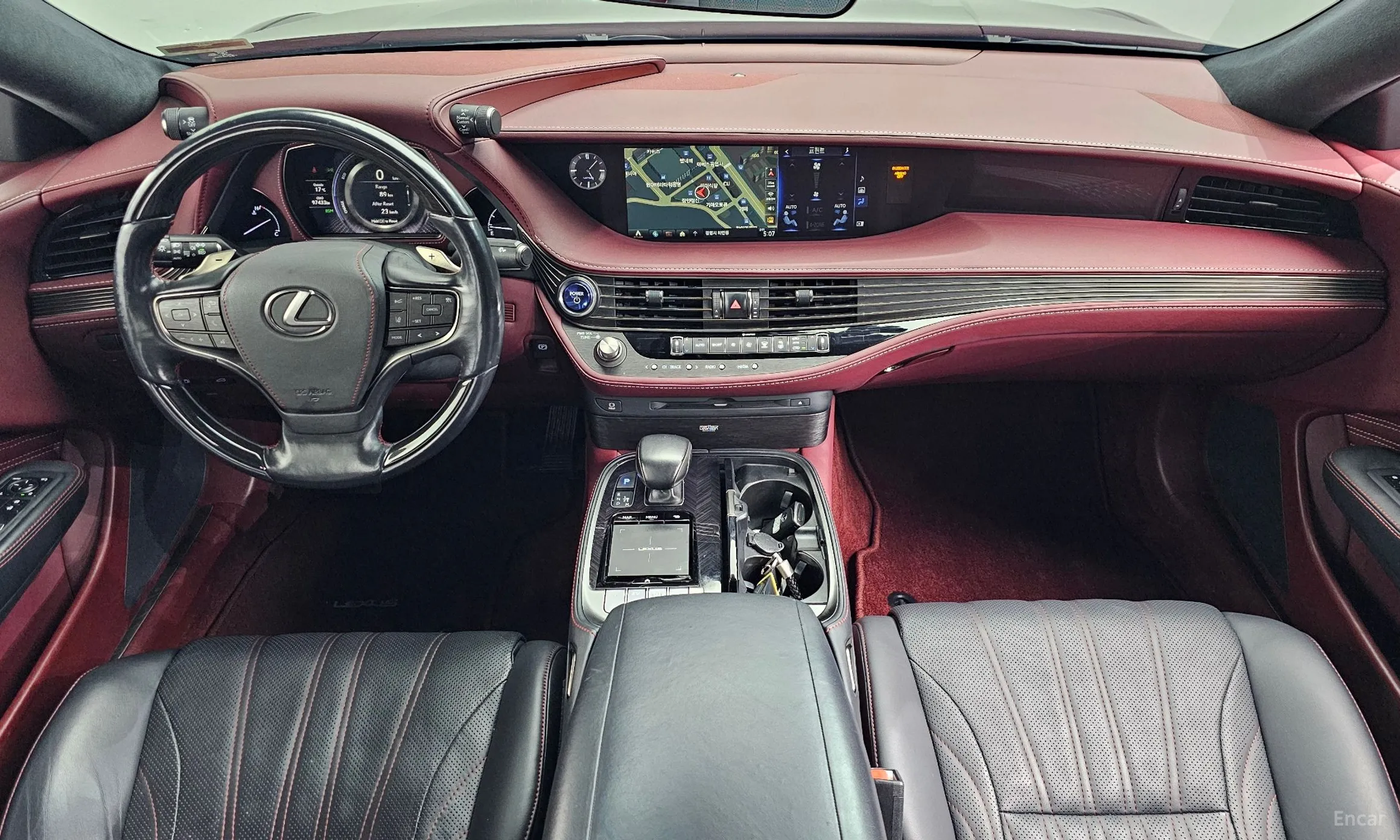 Lexus LS500h Gen 5 превью 7