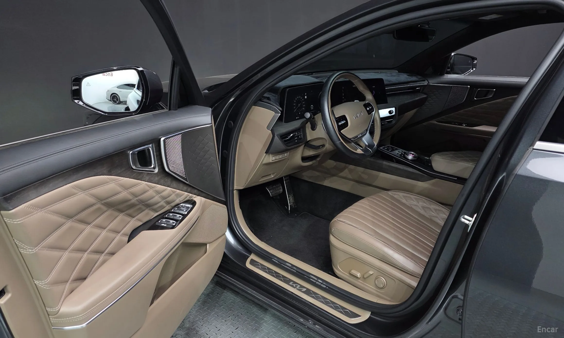 Kia K8 превью 10