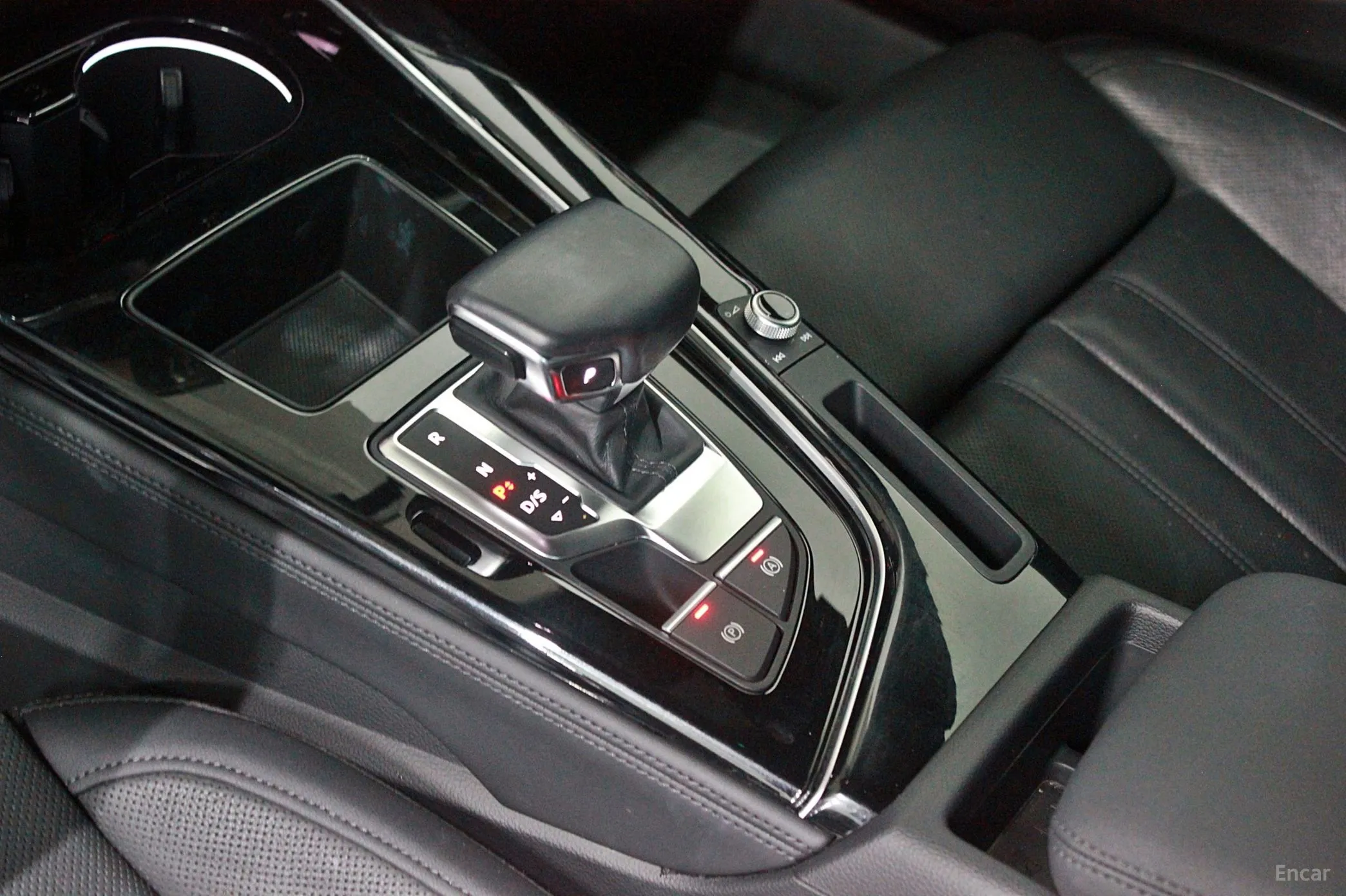 Audi A4 (B9) превью 9
