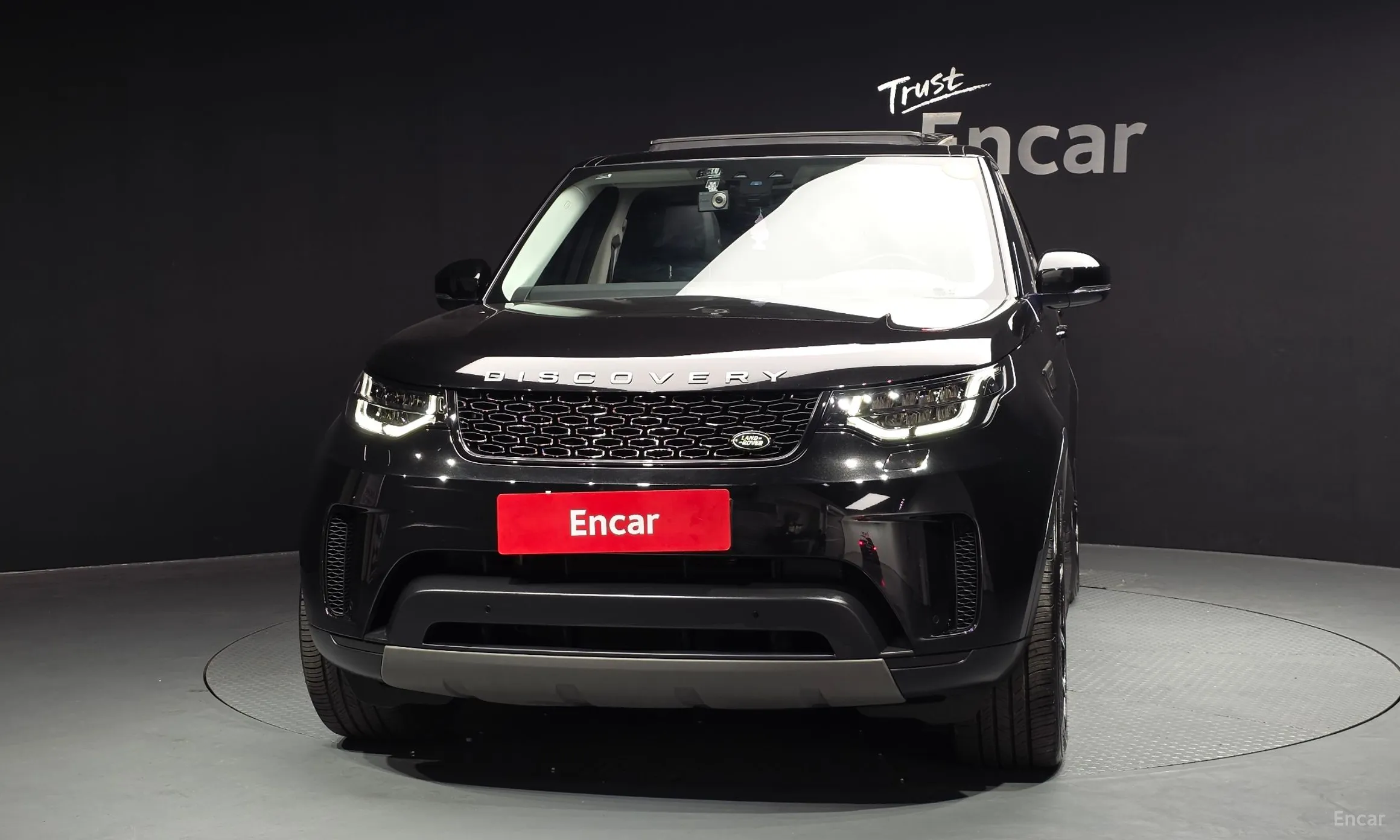 Land Rover Discovery 5 превью 3