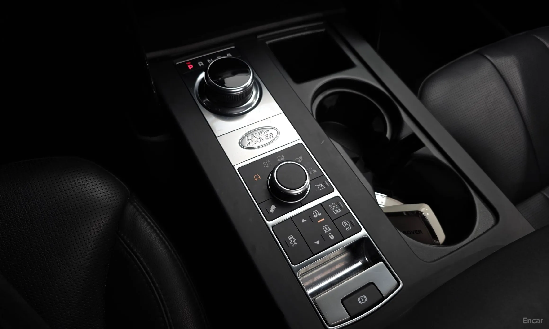 Land Rover Discovery 5 превью 9
