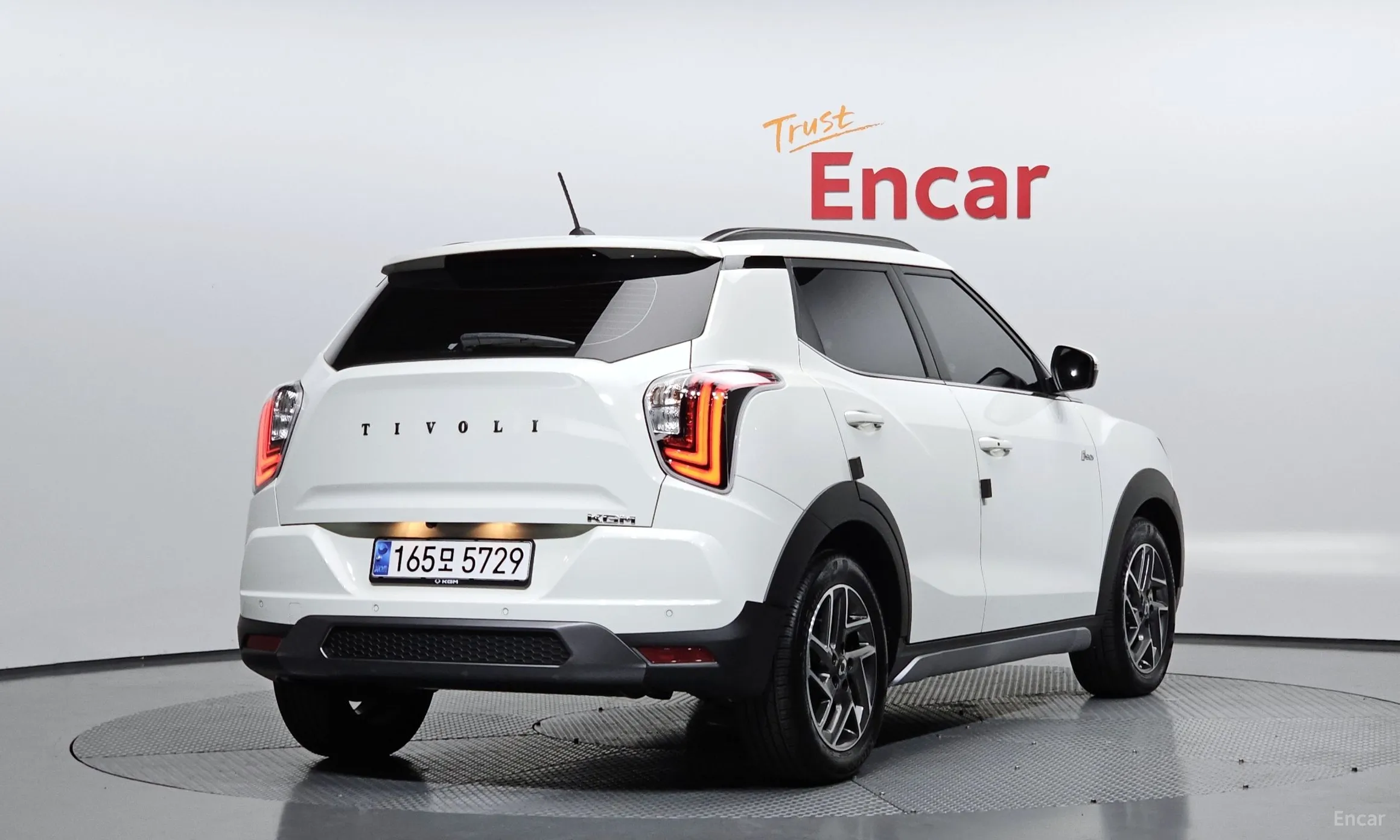 KG Mobility (SsangYong) Tivoli превью 2