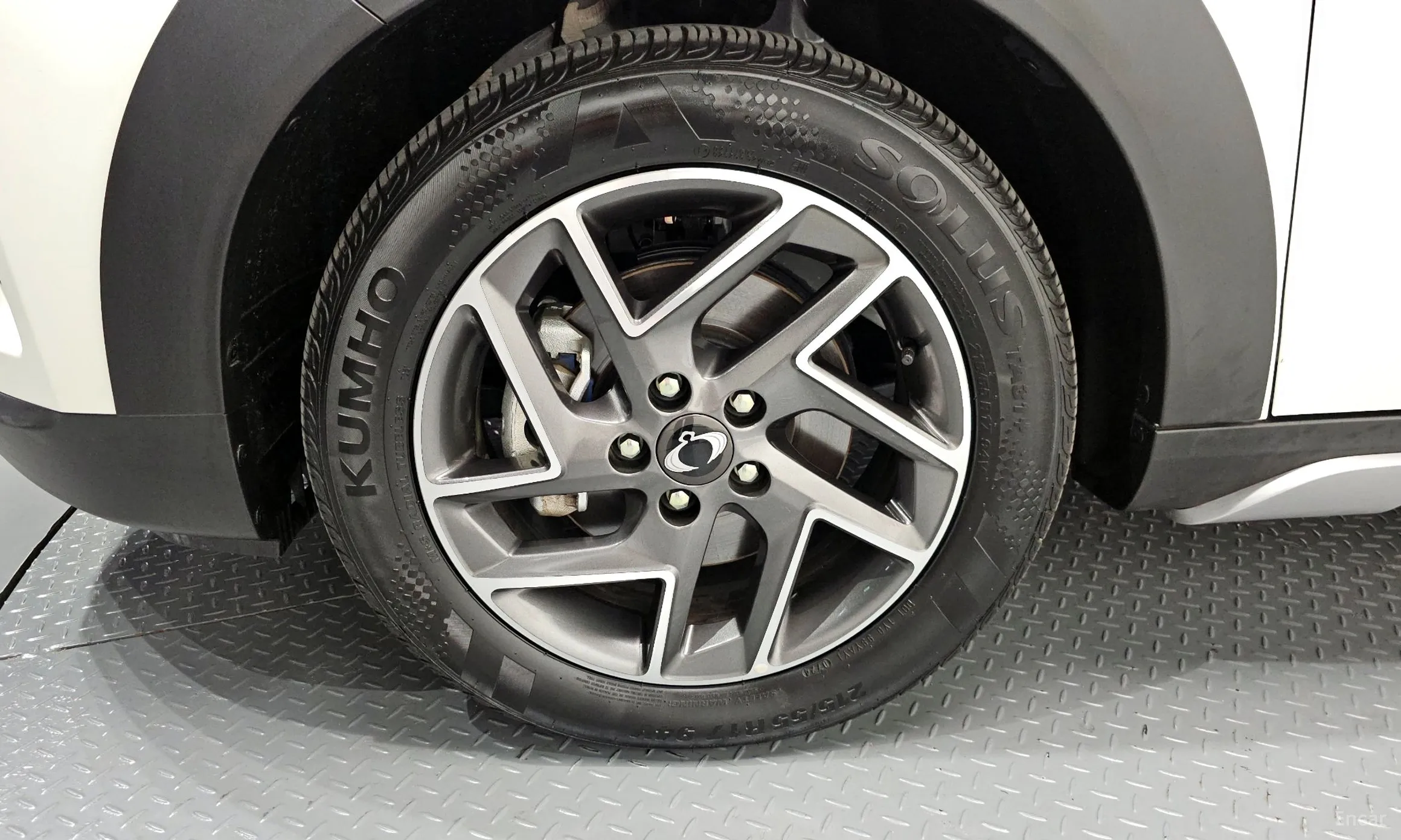 KG Mobility (SsangYong) Tivoli превью 5