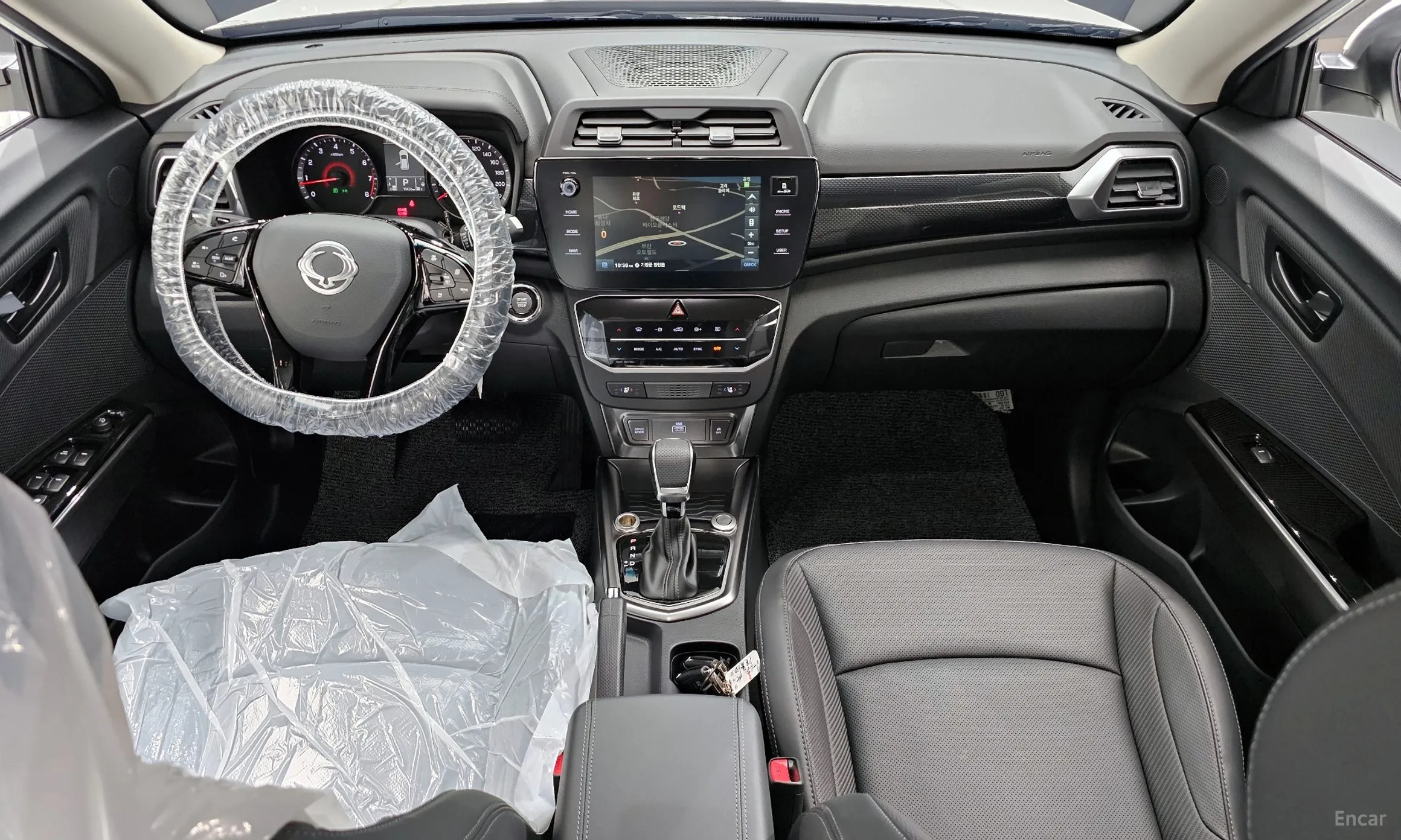 KG Mobility (SsangYong) Tivoli превью 7