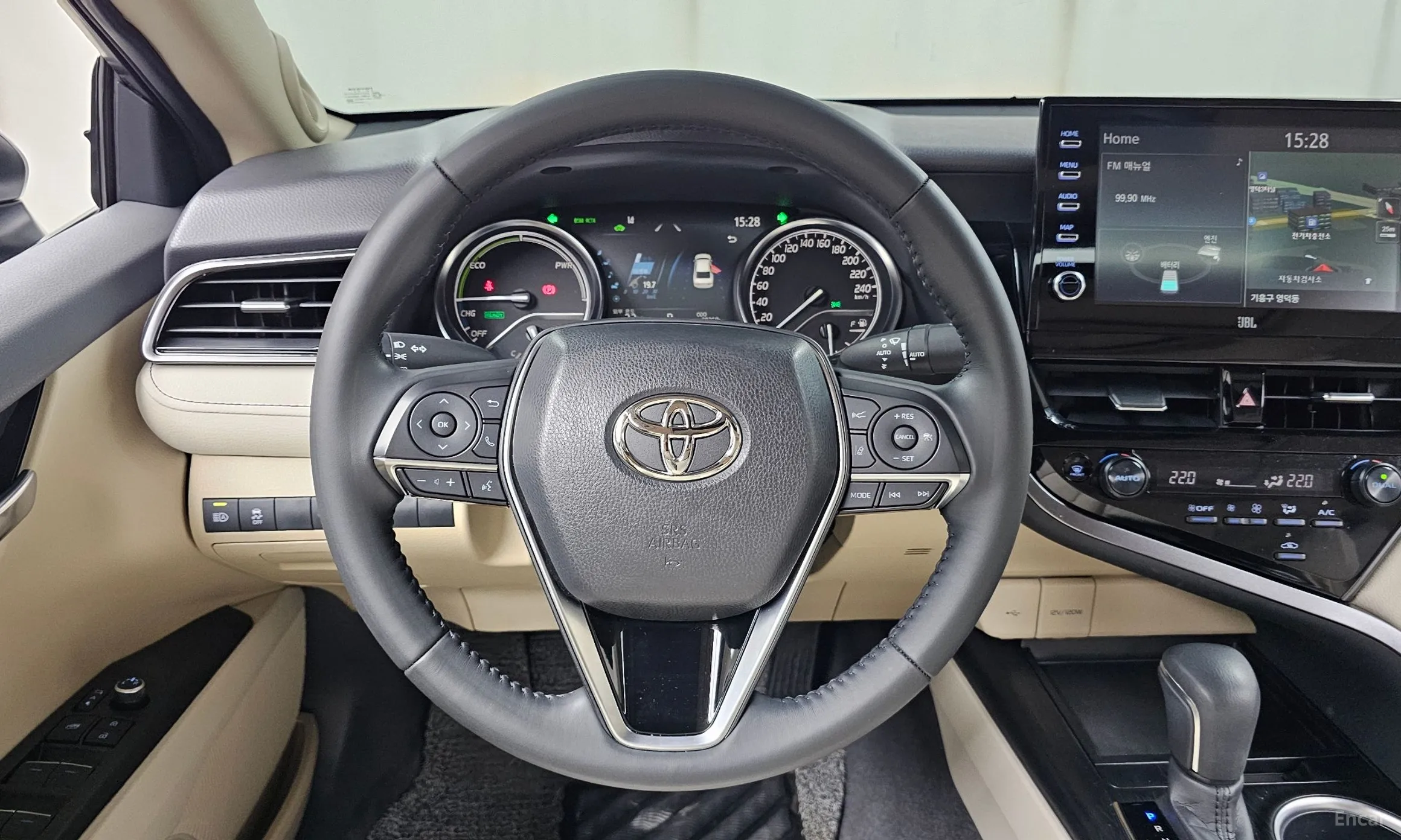 Toyota Camry (XV70) превью 12
