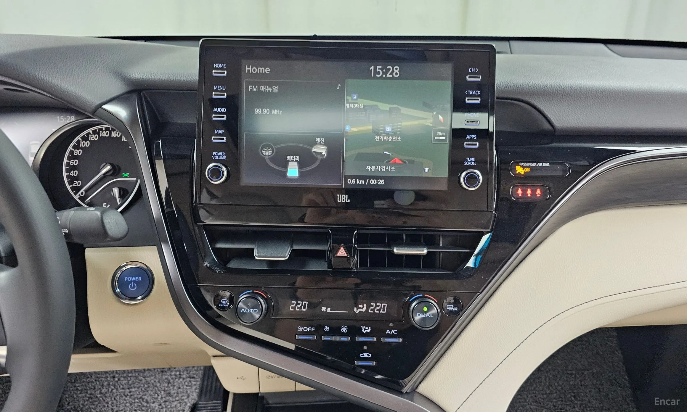 Toyota Camry (XV70) превью 13