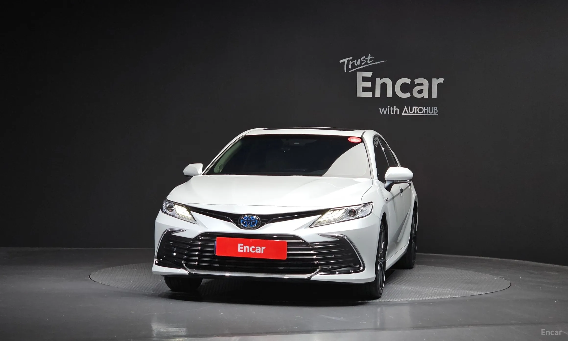 Toyota Camry (XV70) превью 3