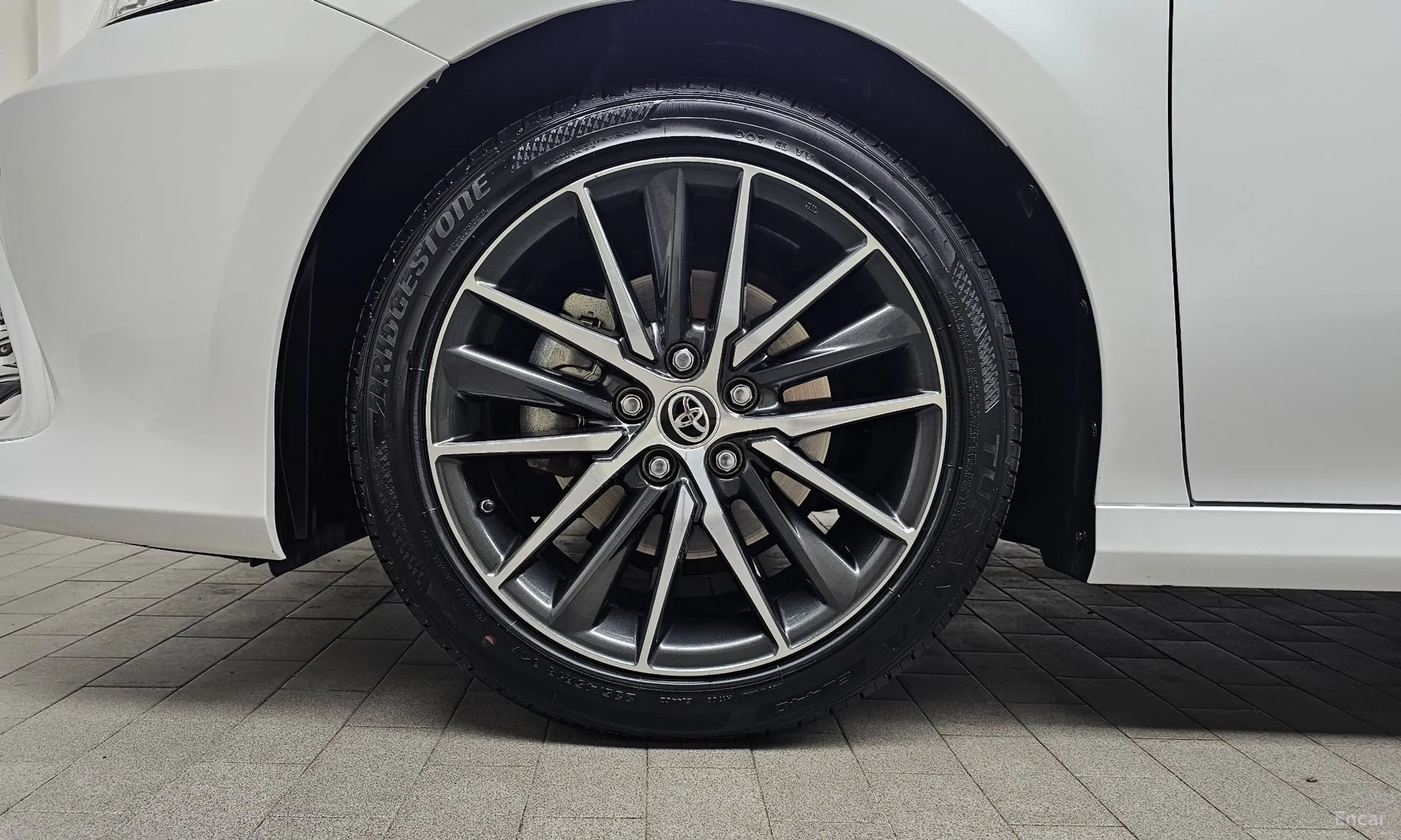 Toyota Camry (XV70) превью 5