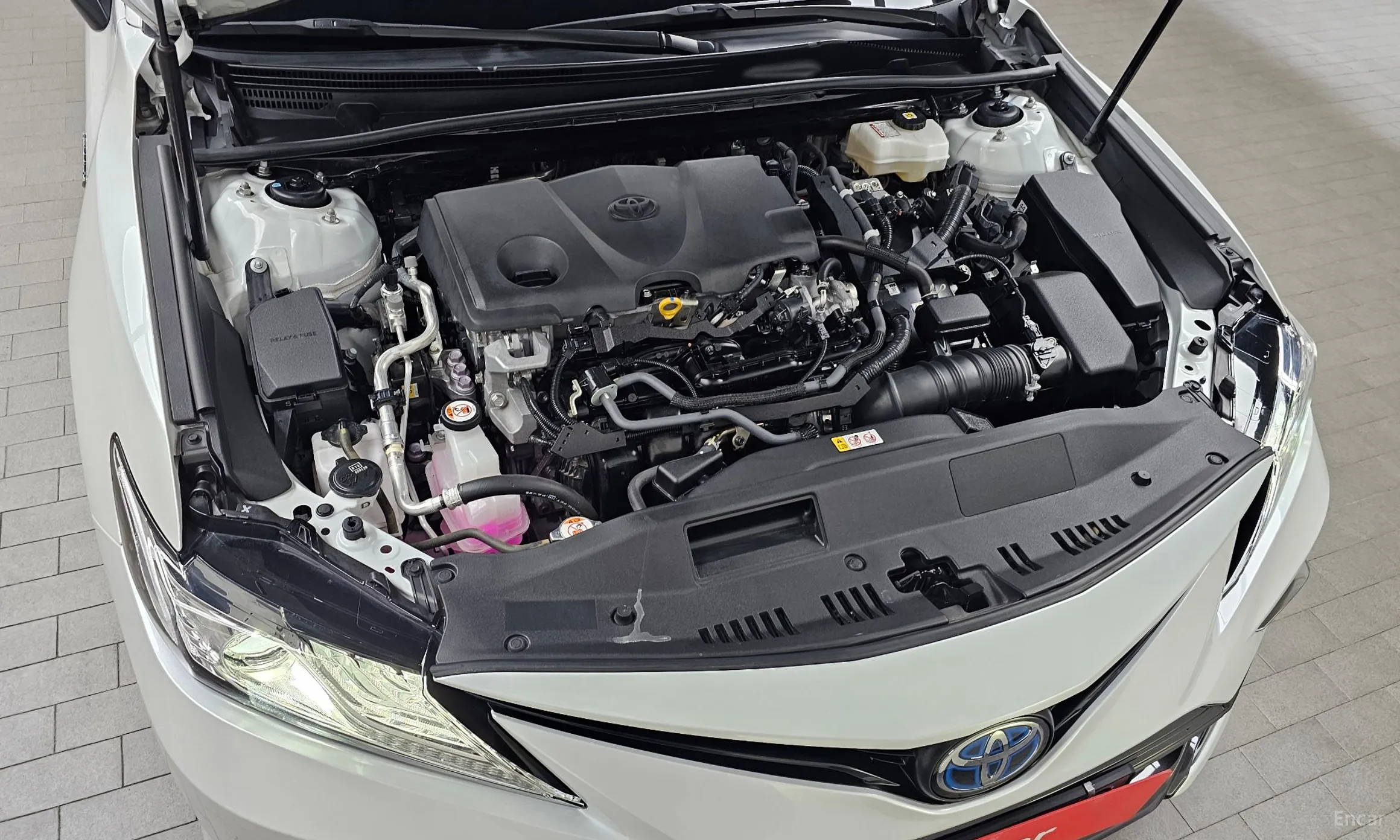 Toyota Camry (XV70) превью 6