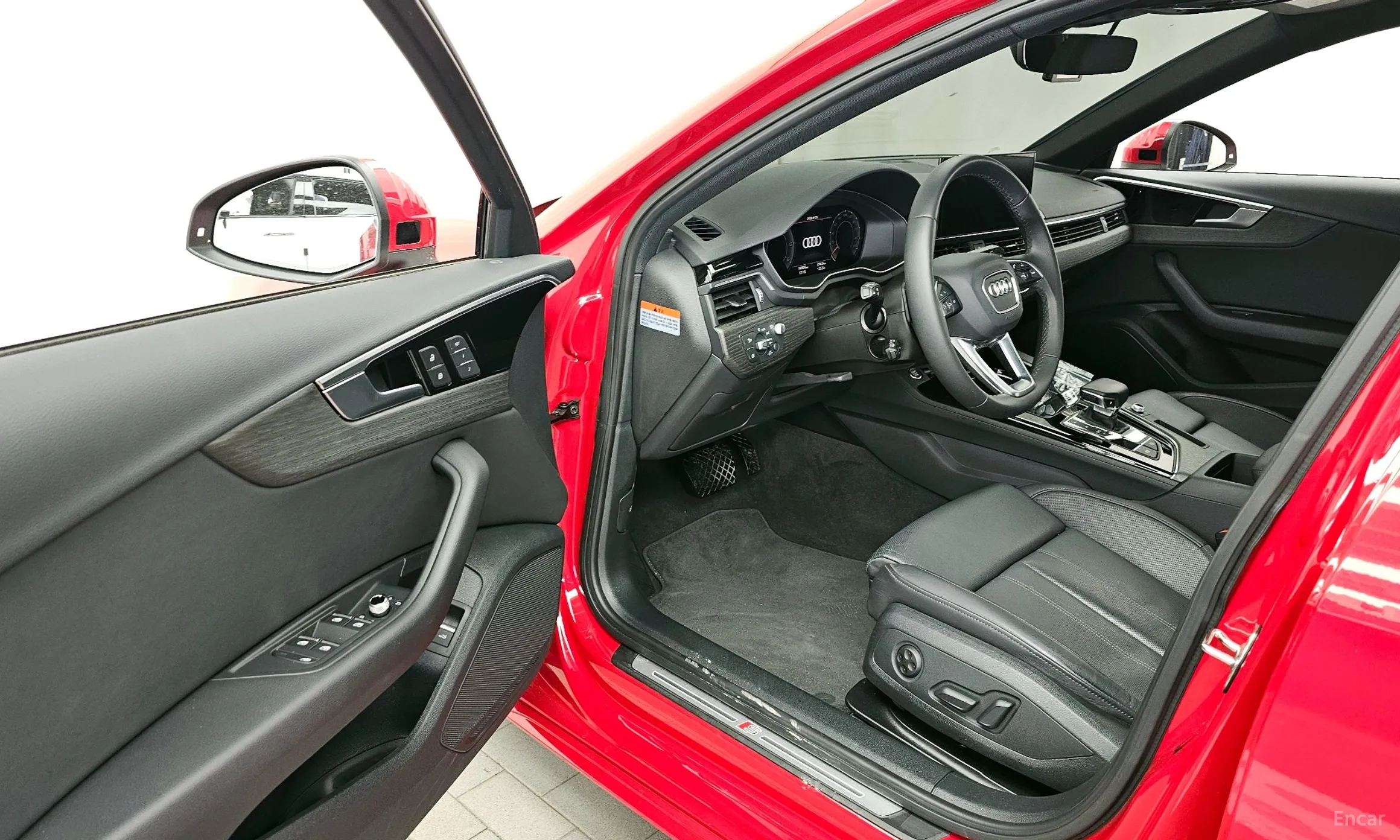 Audi A4 (B9) превью 10